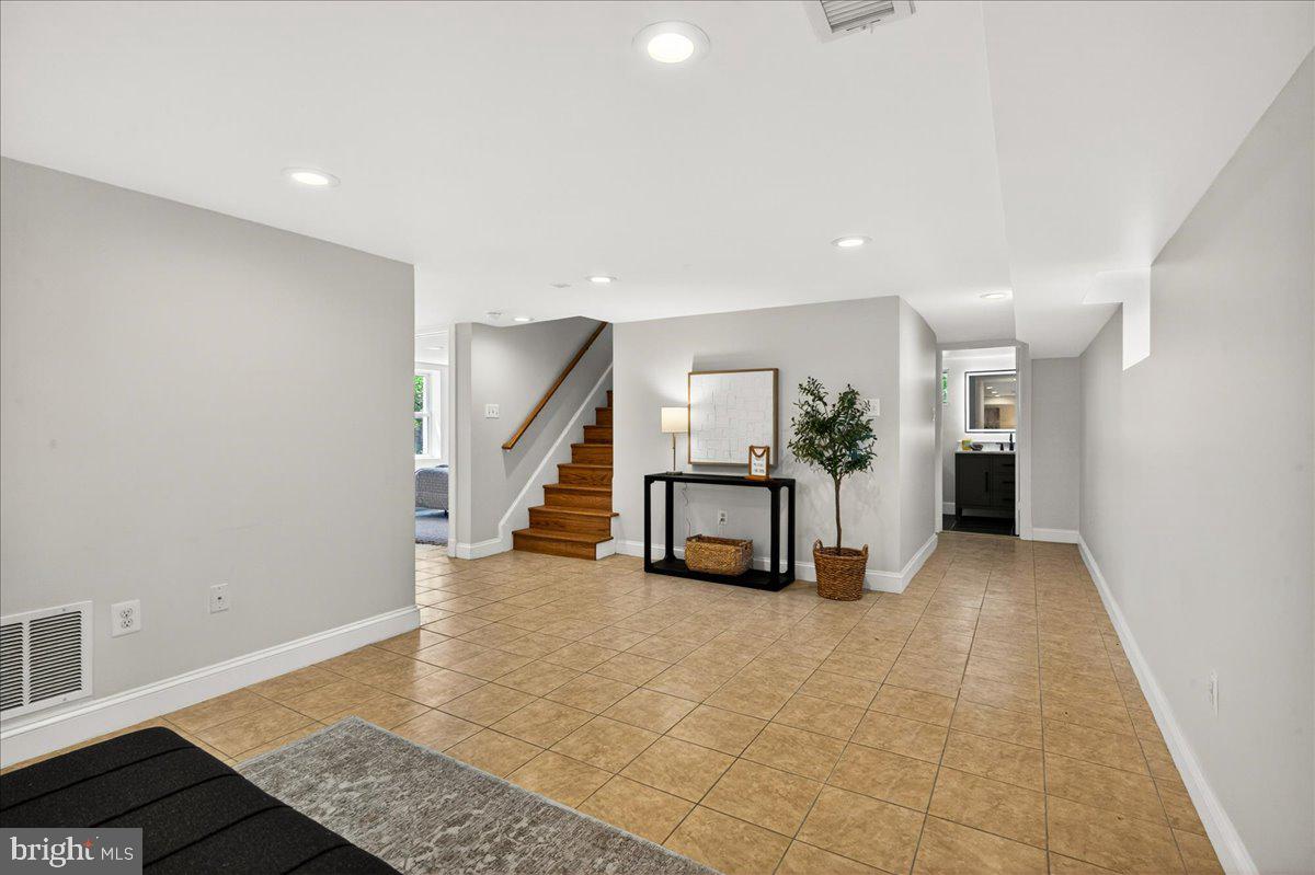 BRADDOCK COVE - Residential