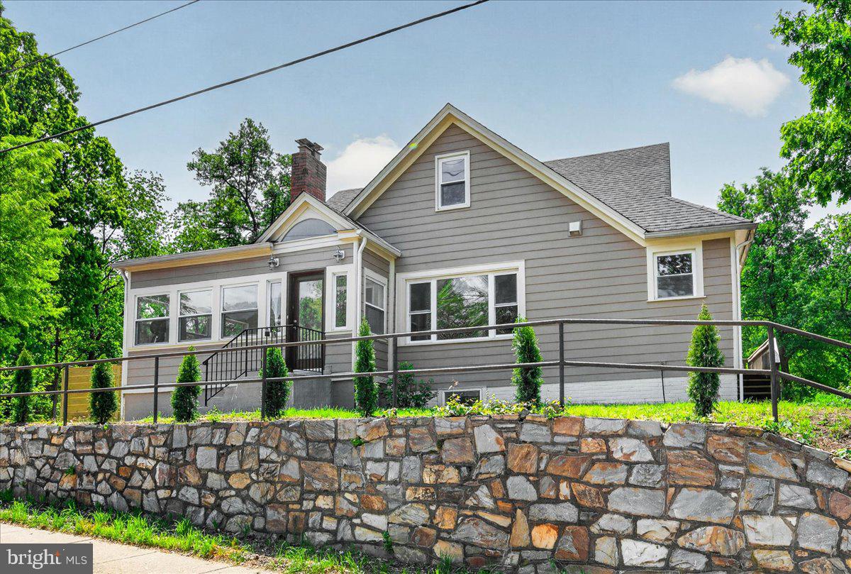 BRADDOCK COVE - Residential