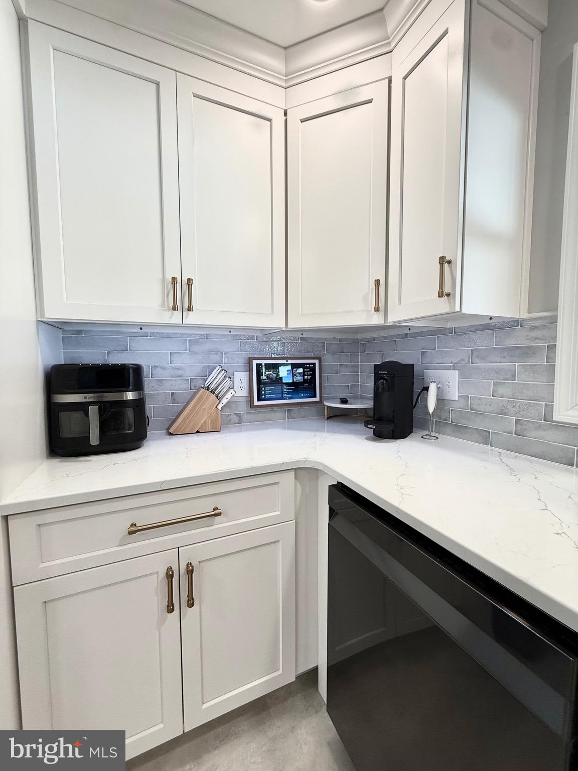 WHITFIELD - Residential