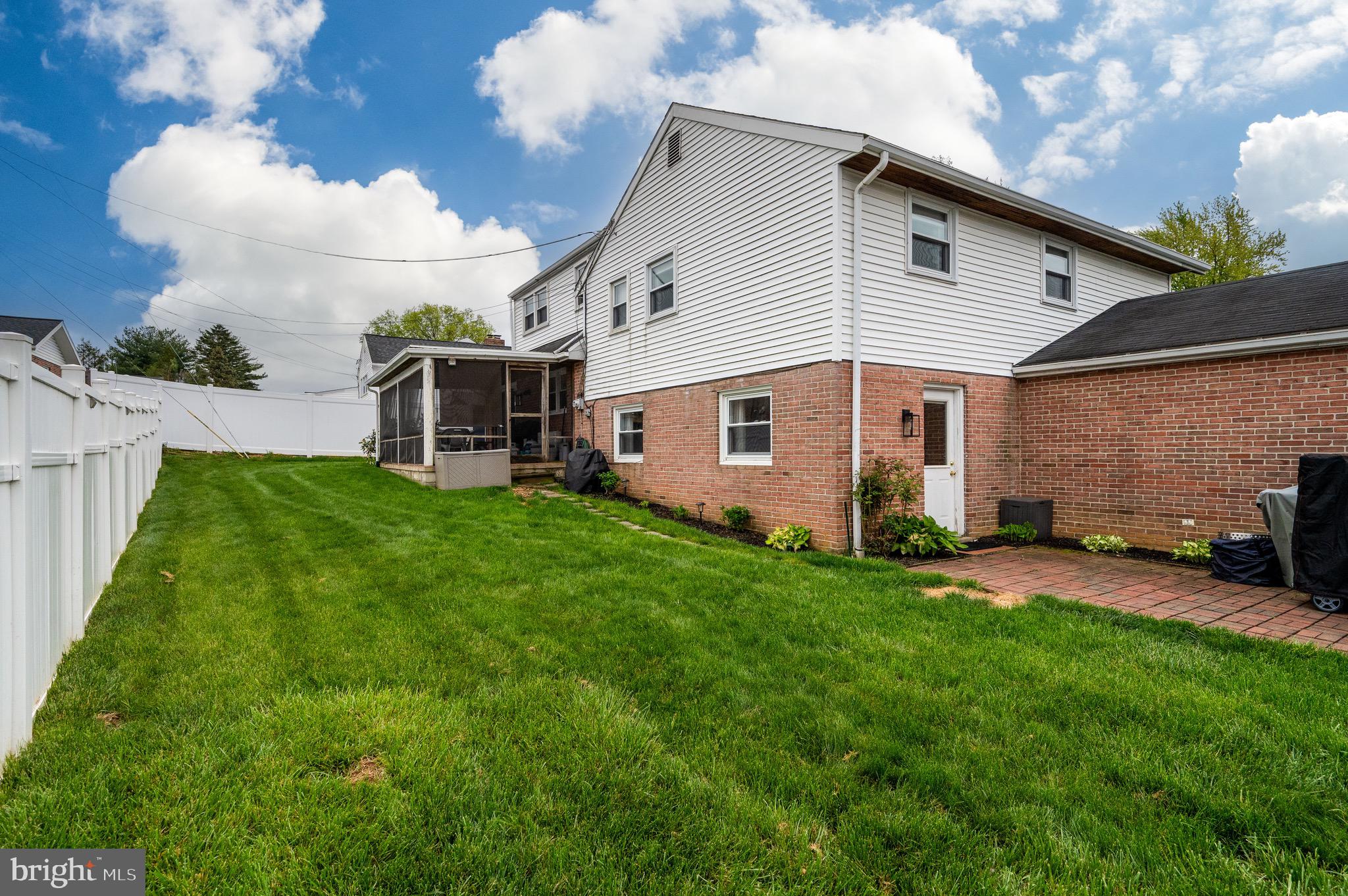 WHITFIELD - Residential