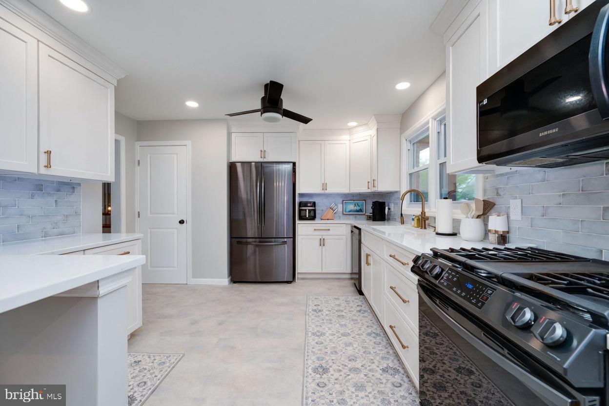 WHITFIELD - Residential