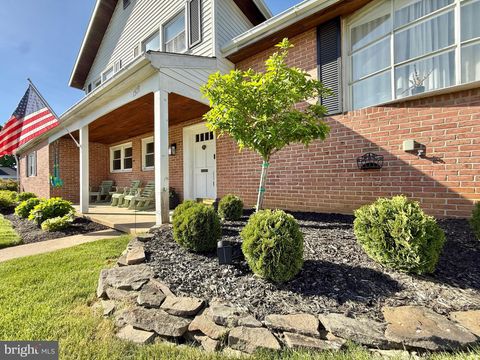 Photo of 1519 Durwood Drive, READING, PA 19609 (MLS # PABK2071302)