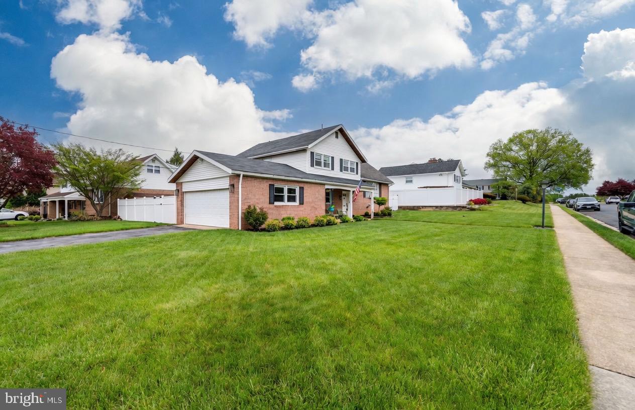 WHITFIELD - Residential