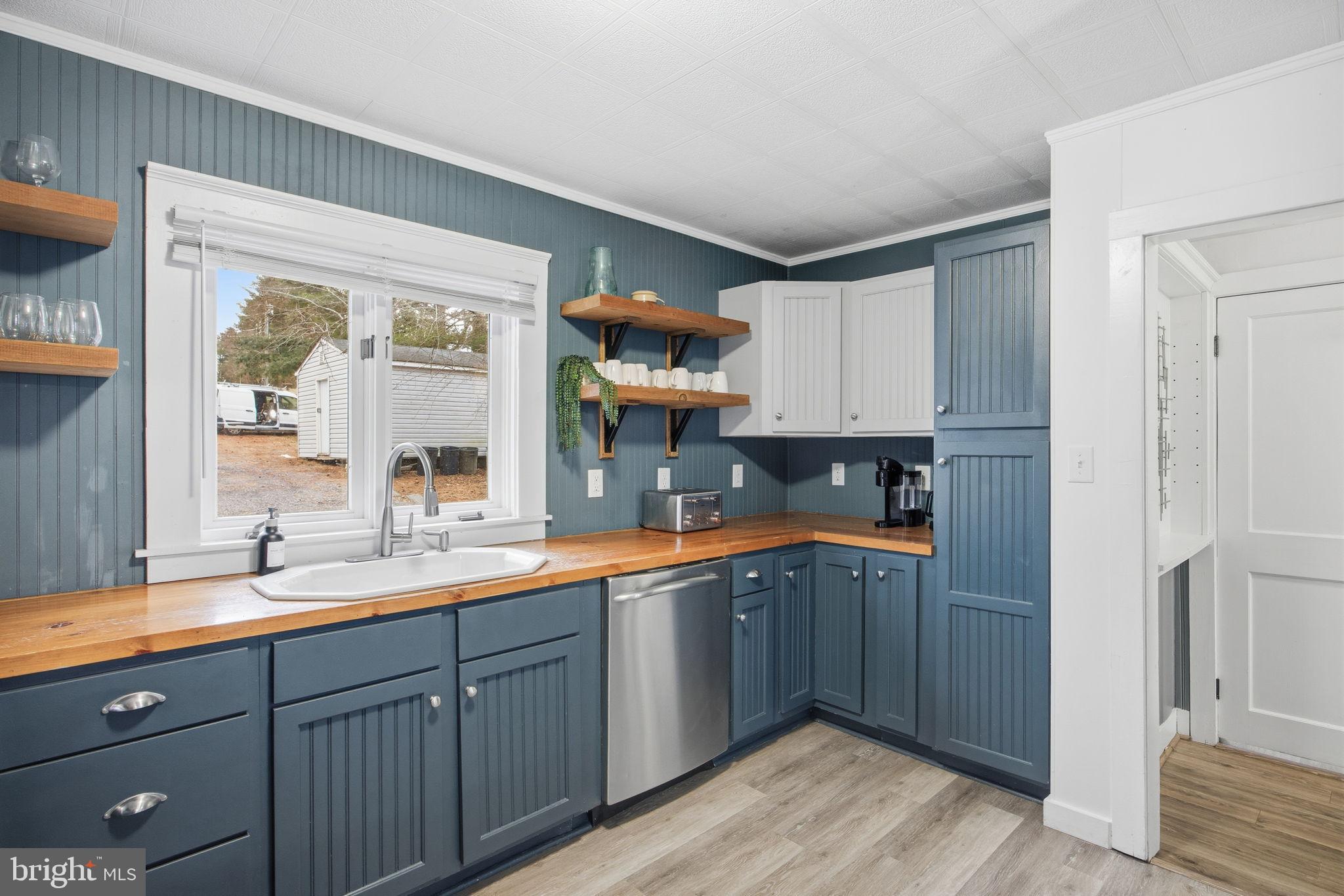 RIVERBEND - Residential