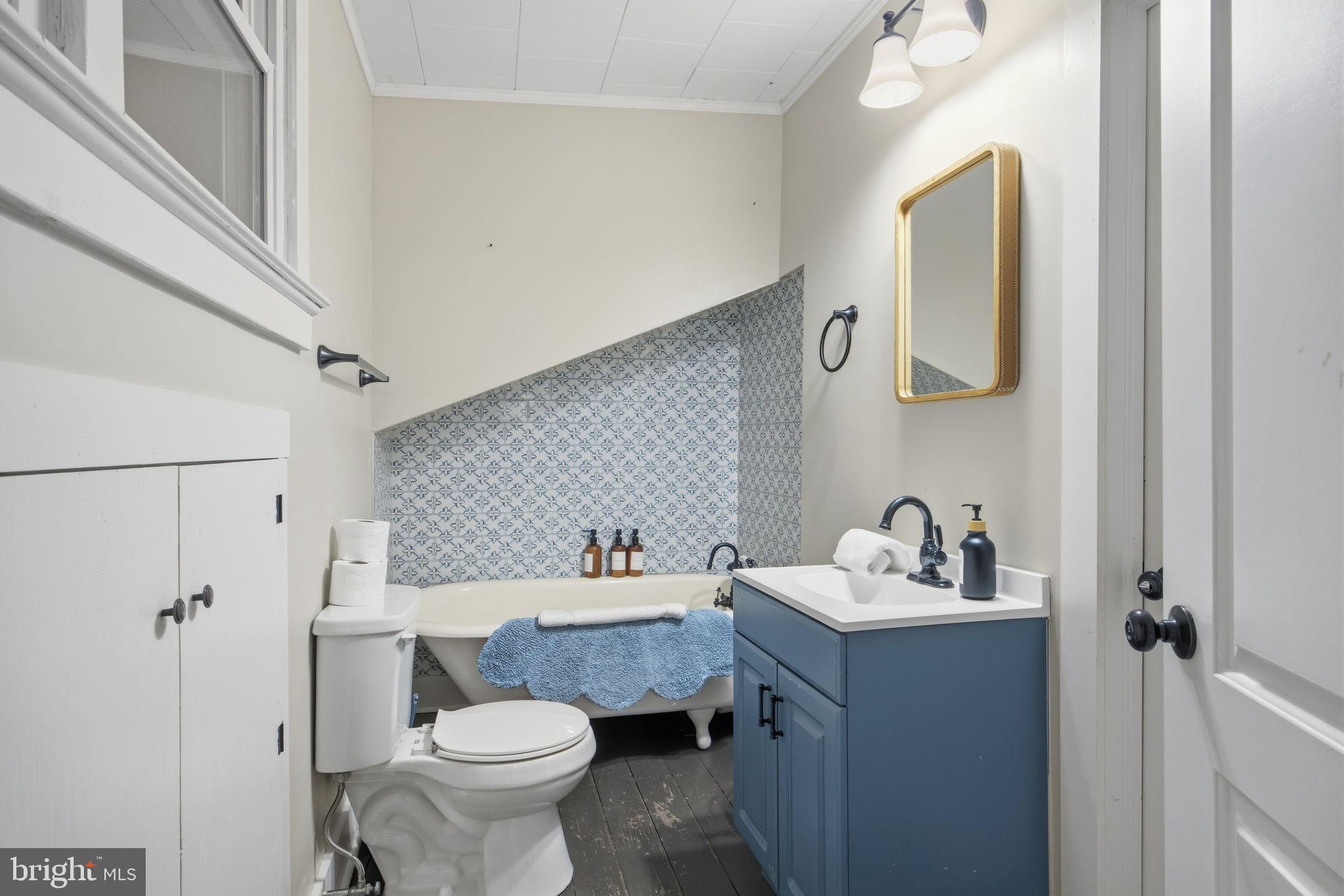 RIVERBEND - Residential