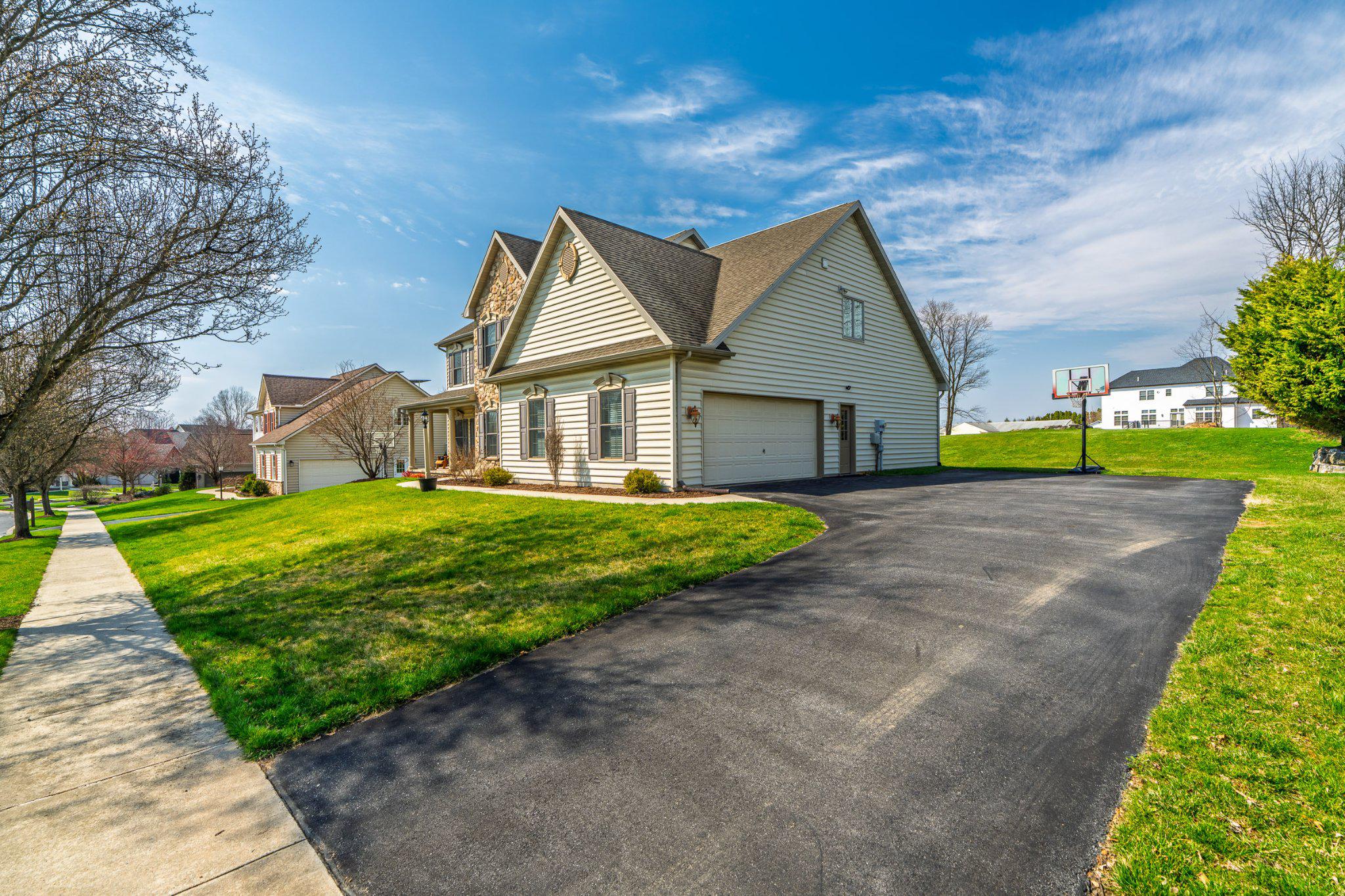 2279 PULLMAN WAY