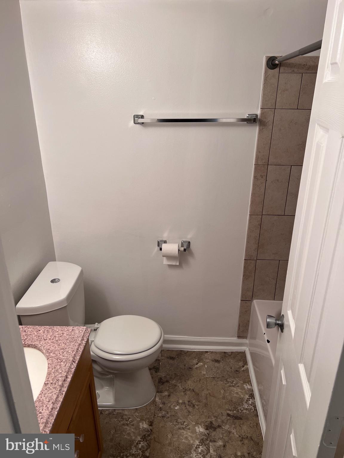 BOLLING BROOK - Residential Lease