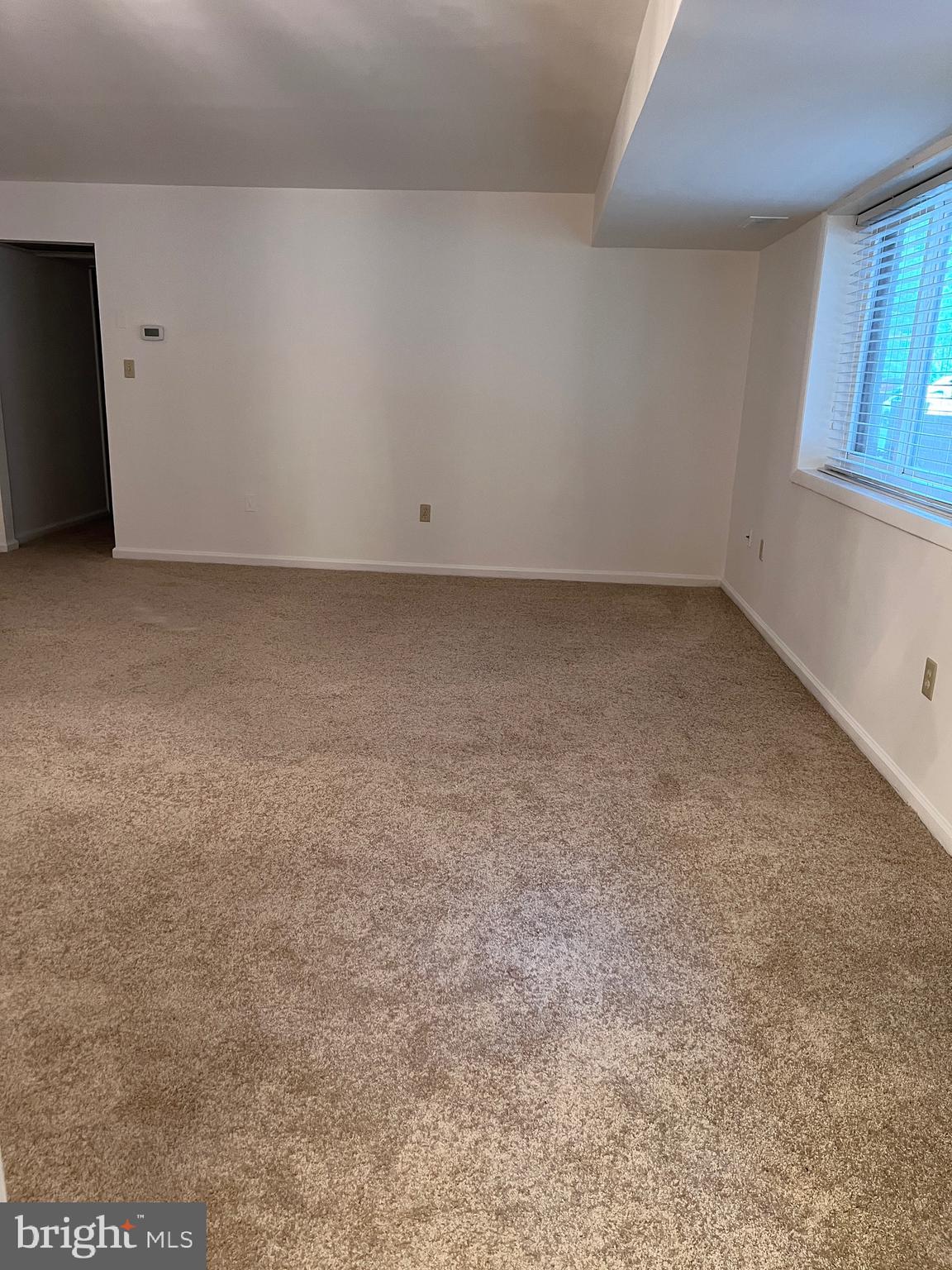 BOLLING BROOK - Residential Lease