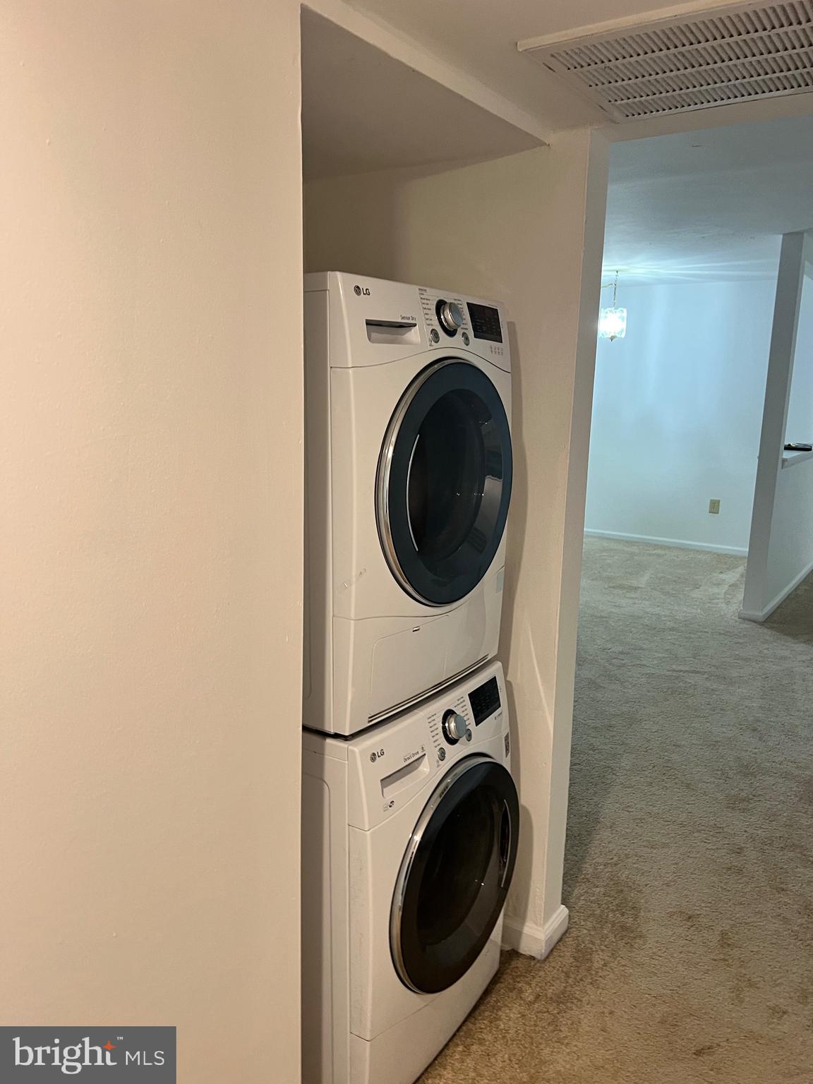 BOLLING BROOK - Residential Lease