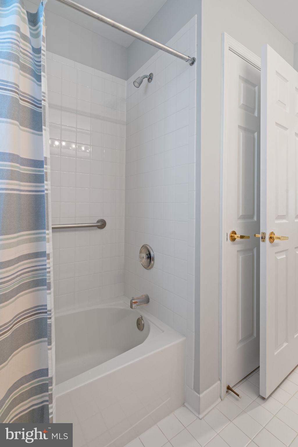 HERITAGE HUNT - Residential