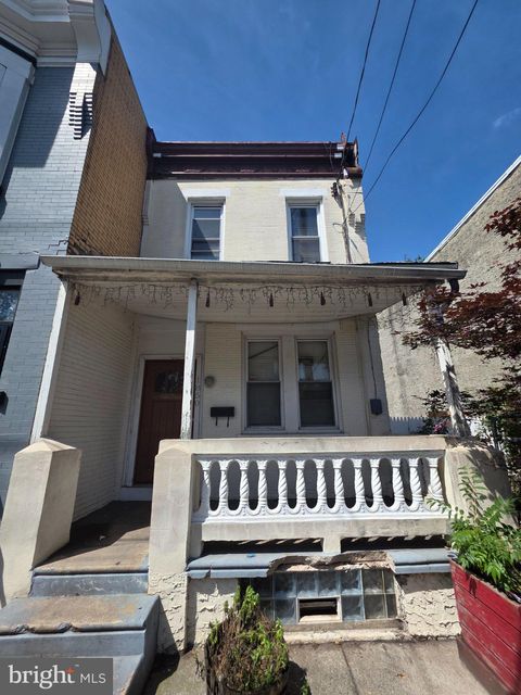 Townhouse For Sale - 1850 E Orleans St<br/> PHILADELPHIA, PA 19134