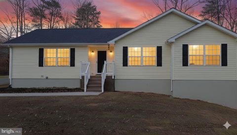 195 SHANNON GLEN DRIVE LOUISA VA 23093