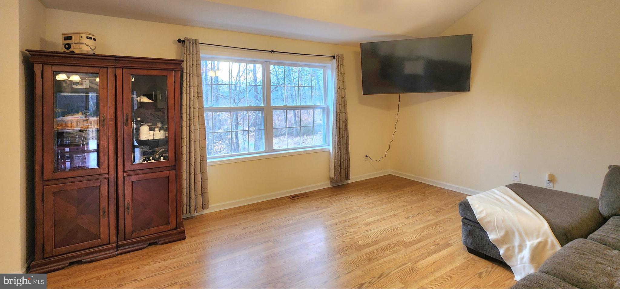 195 SHANNON GLEN DRIVE