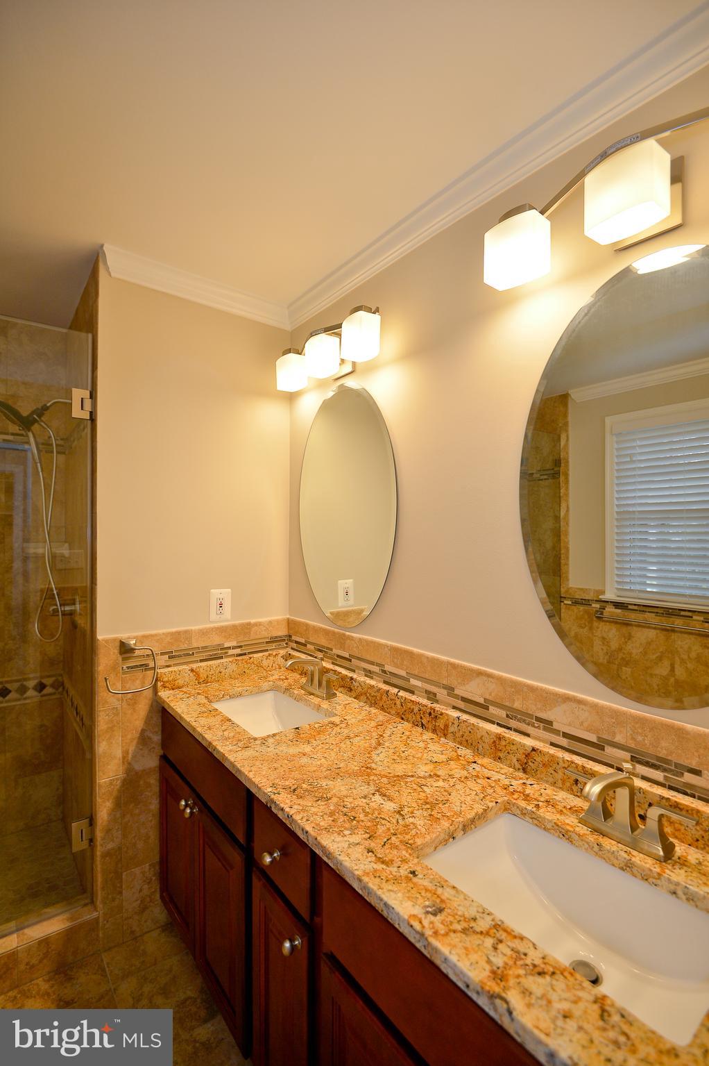 TANTALLON ON THE POTOMAC - Residential