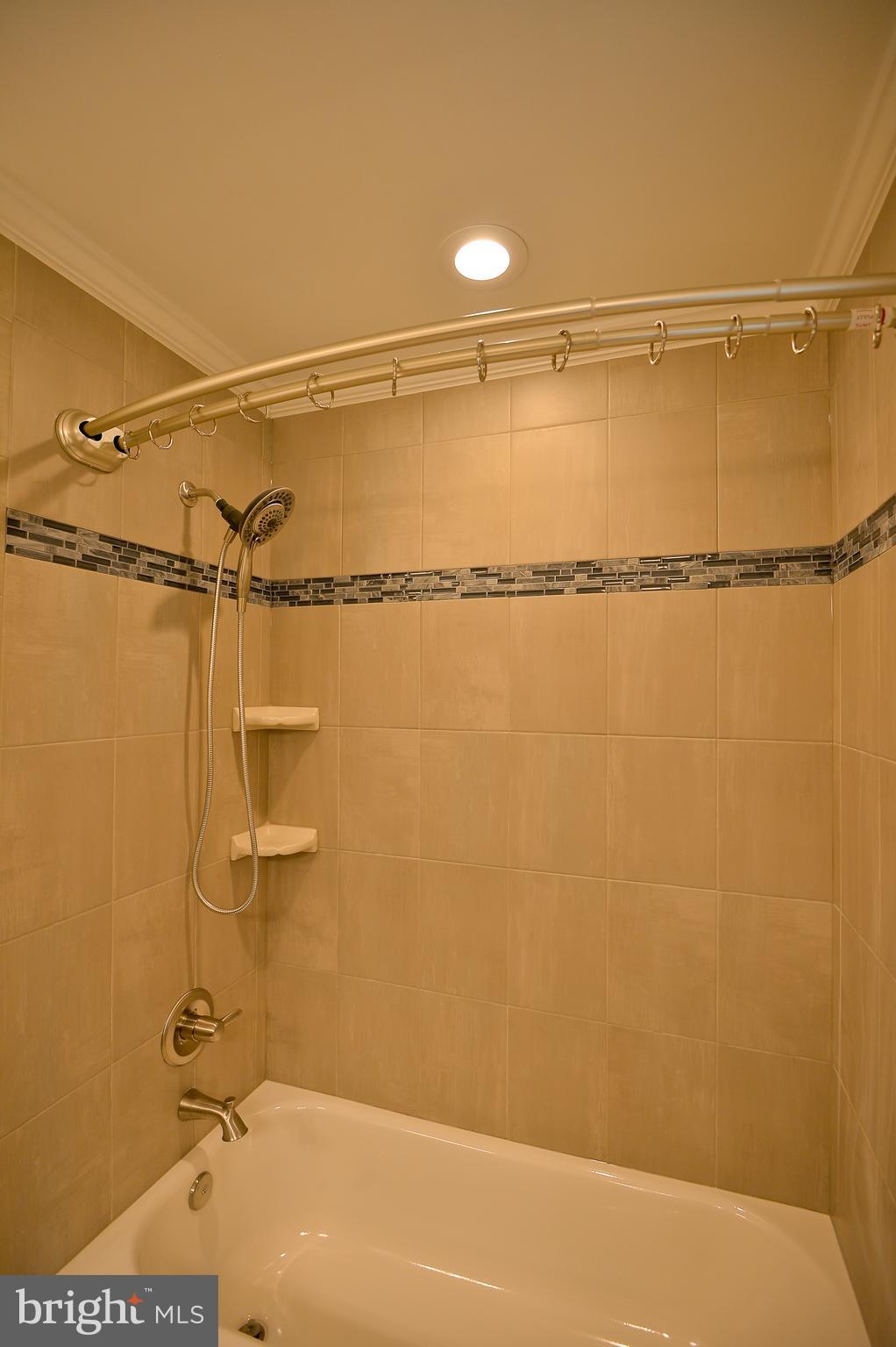 TANTALLON ON THE POTOMAC - Residential