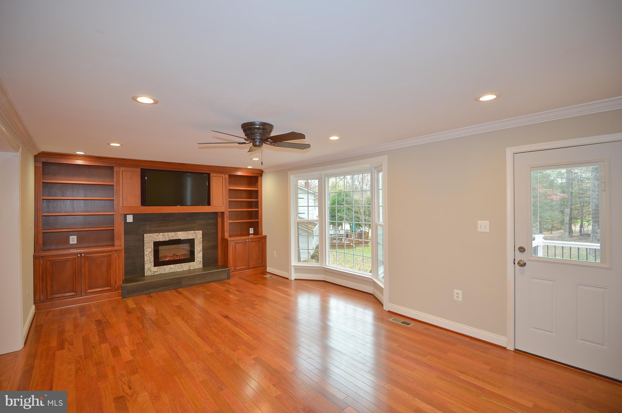 TANTALLON ON THE POTOMAC - Residential