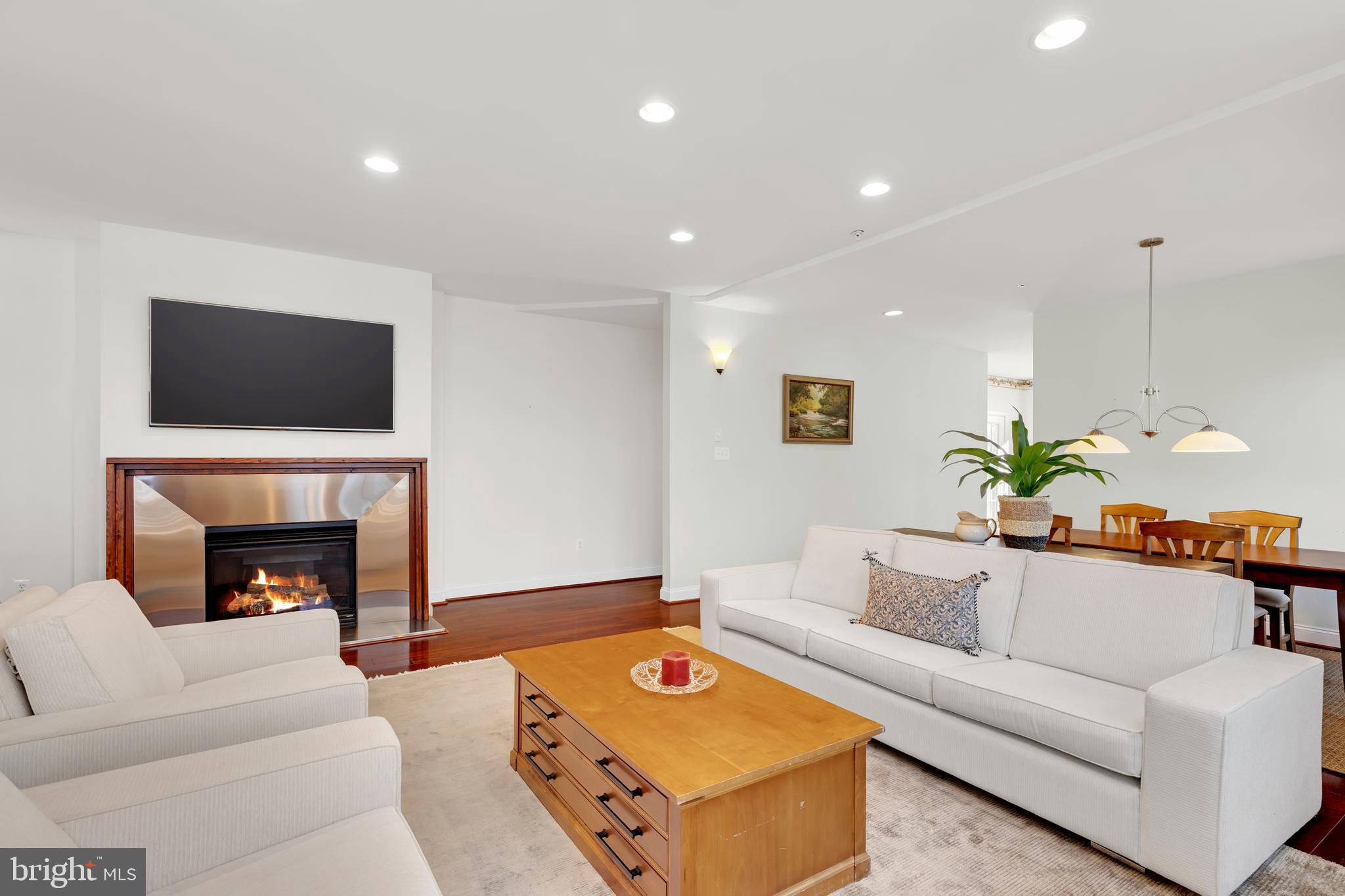 VILLAS AT SNOWDEN OVERLOOK - Residential