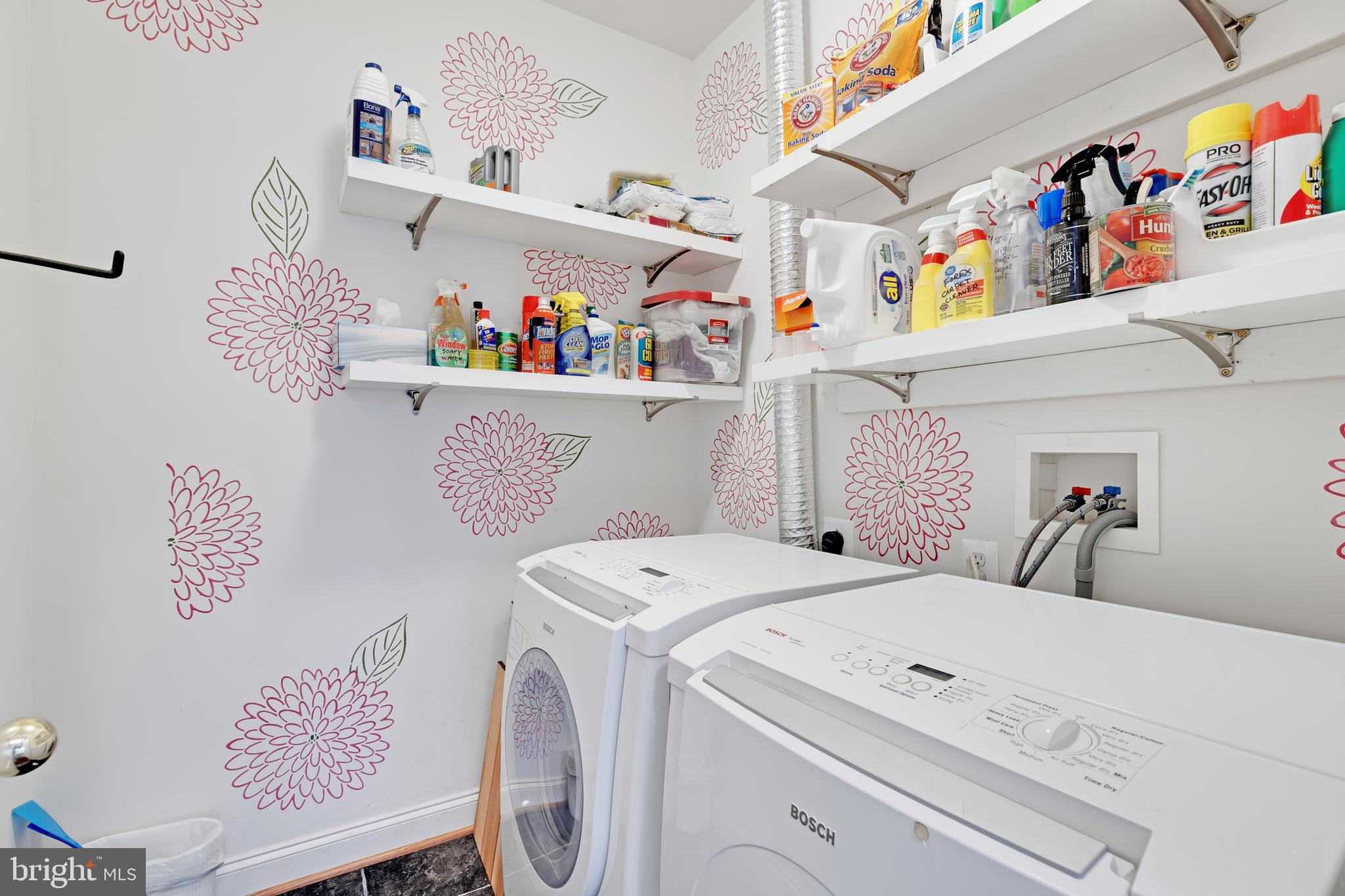 VILLAS AT SNOWDEN OVERLOOK - Residential