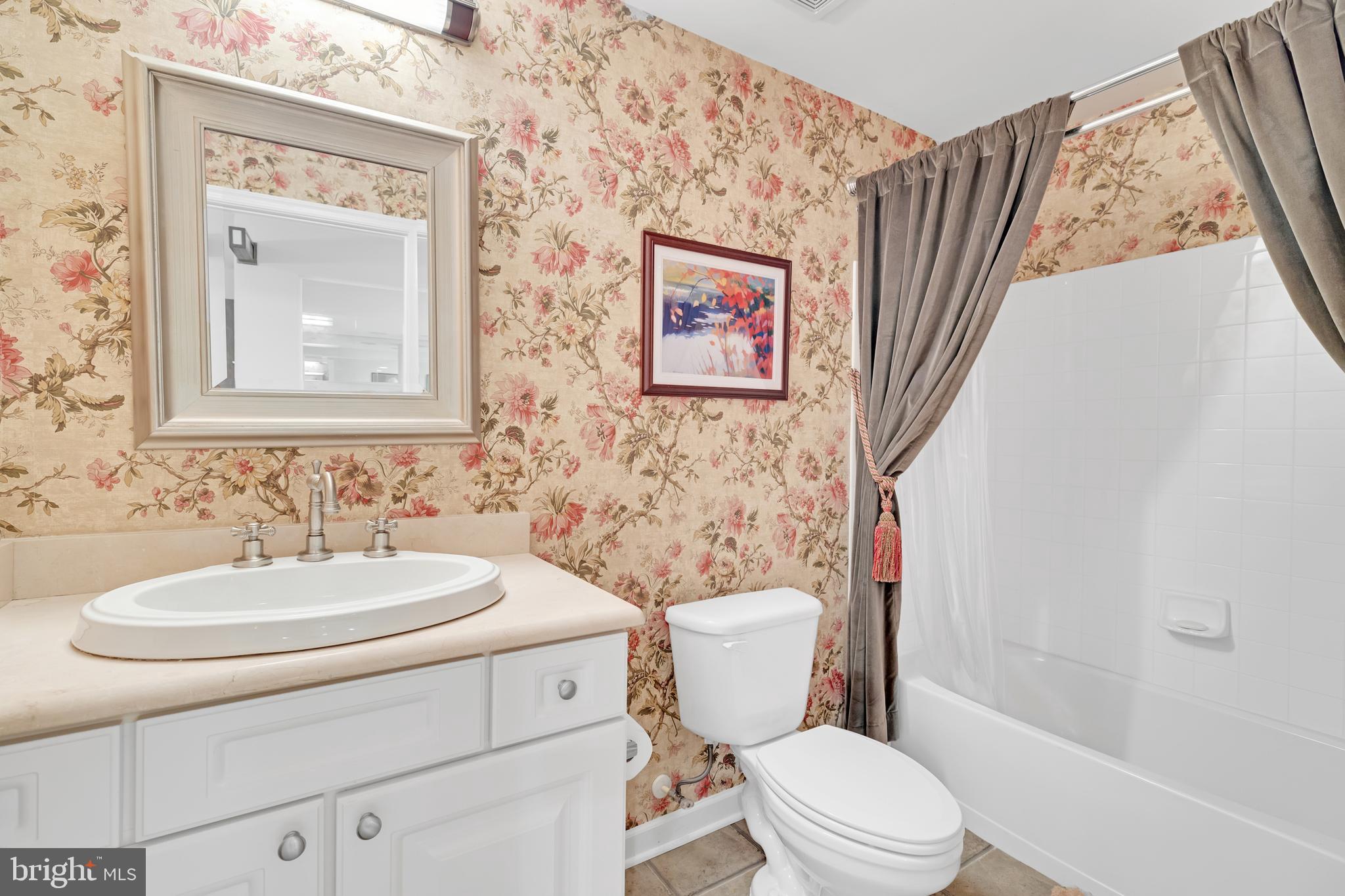 VILLAS AT SNOWDEN OVERLOOK - Residential