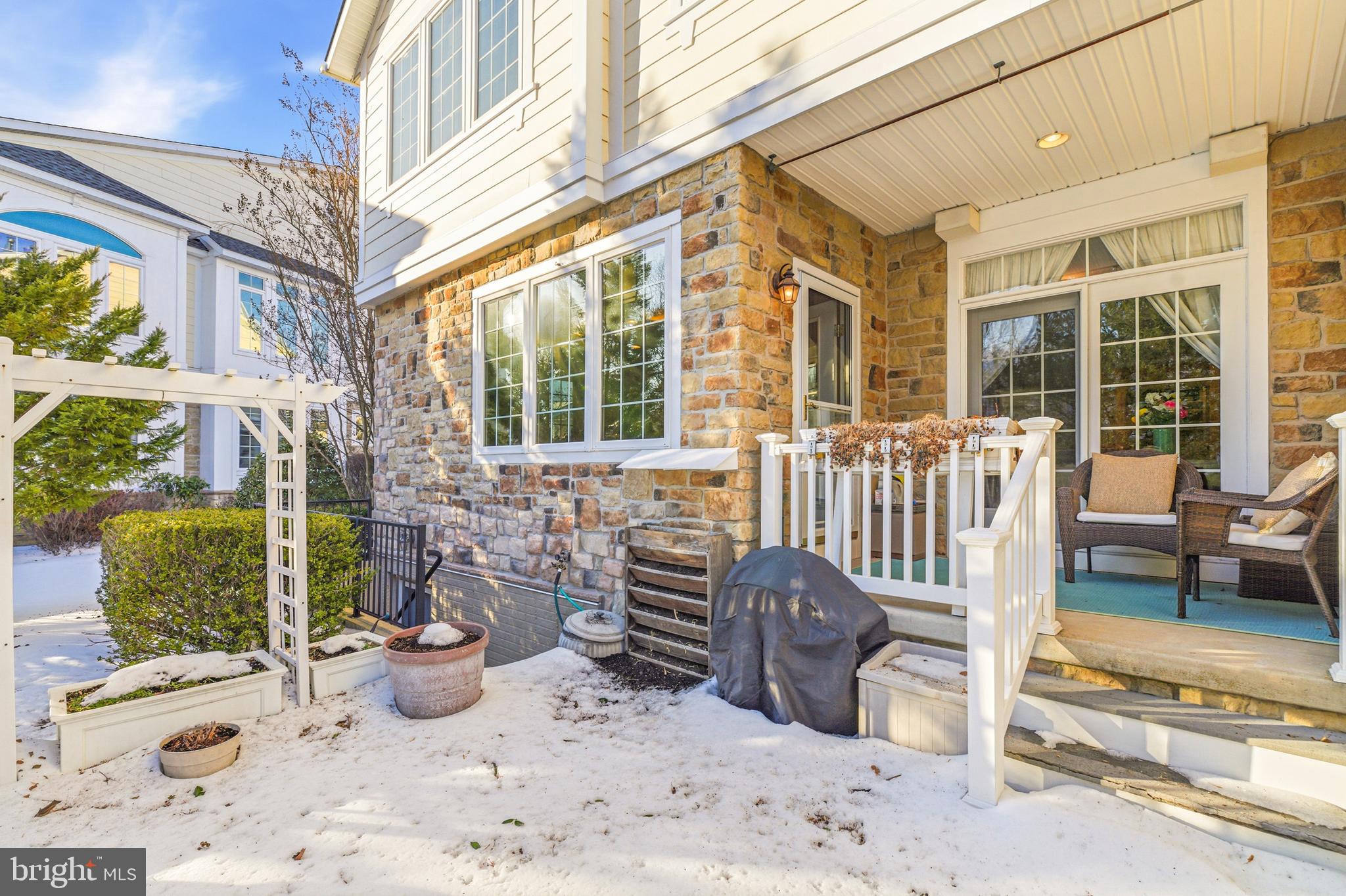 VILLAS AT SNOWDEN OVERLOOK - Residential