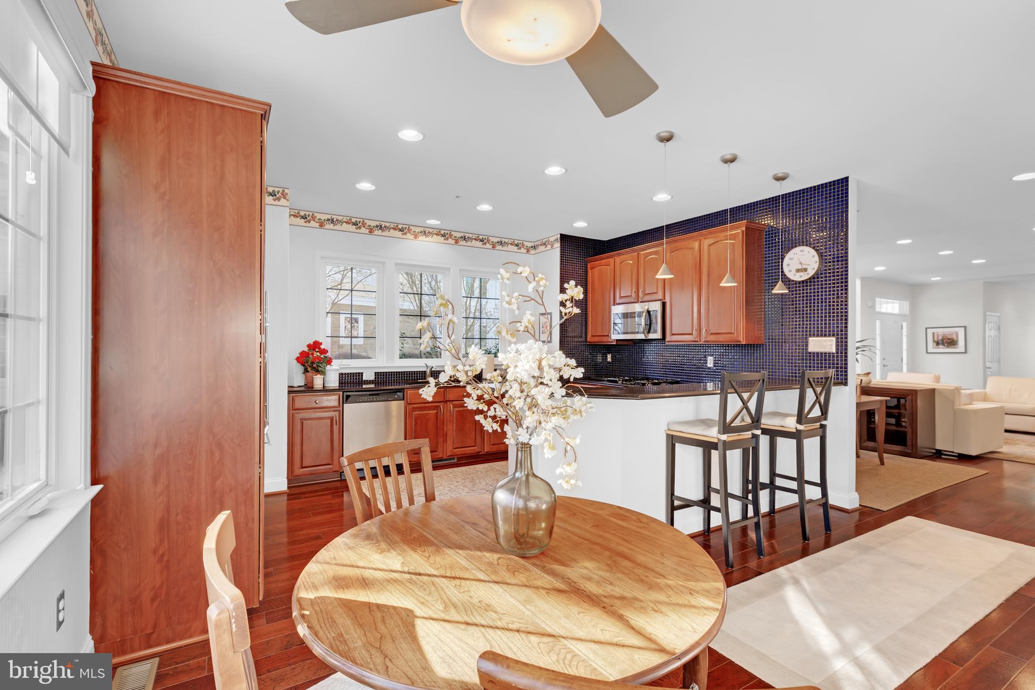 VILLAS AT SNOWDEN OVERLOOK - Residential