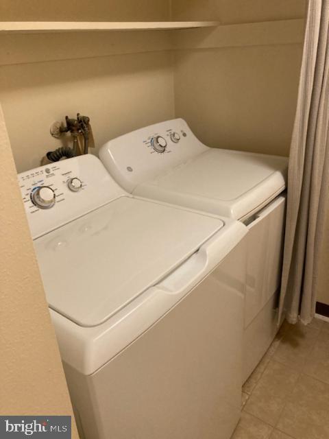 LEISURE WORLD - Residential Lease