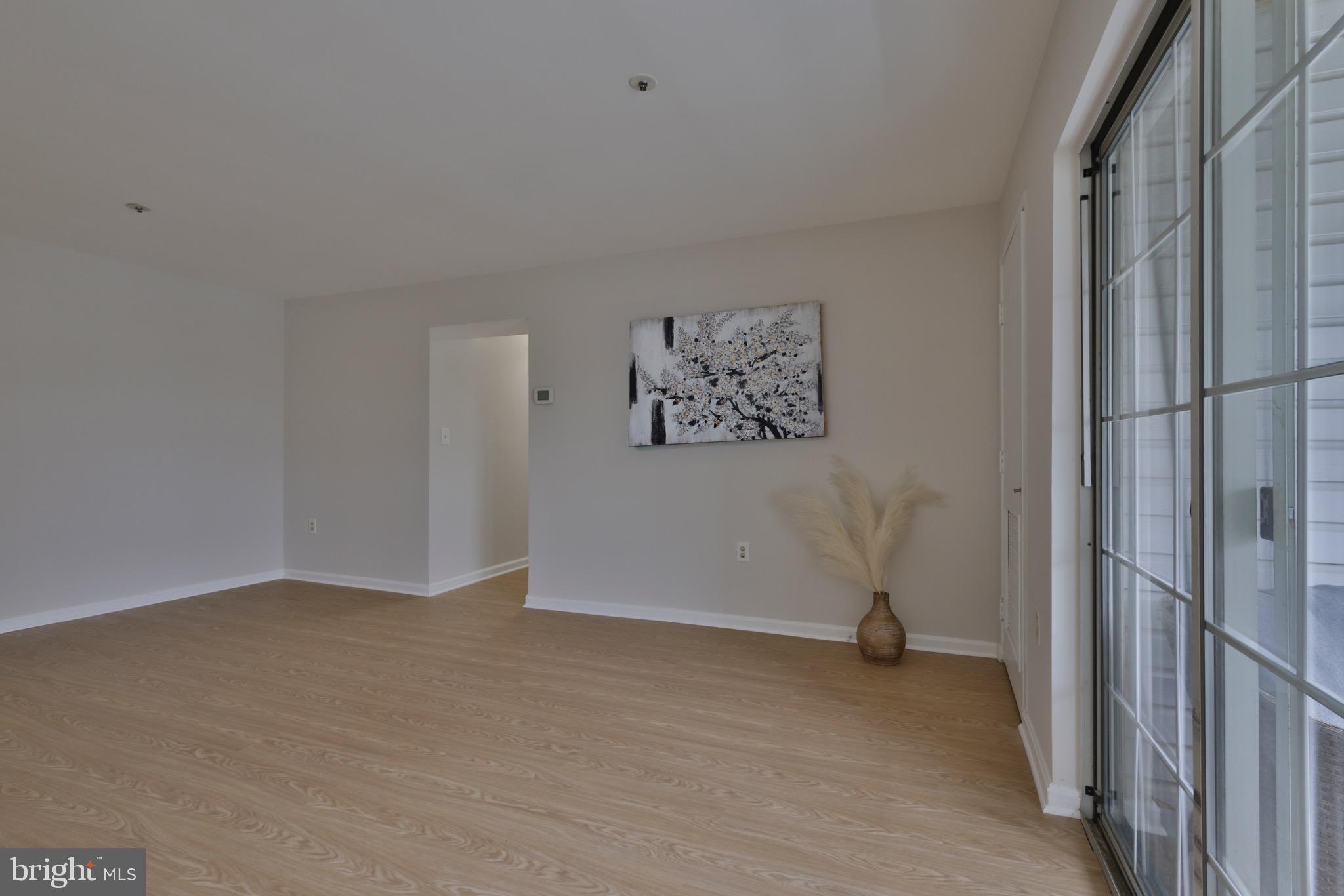 MONTGOMERY RUN - Residential