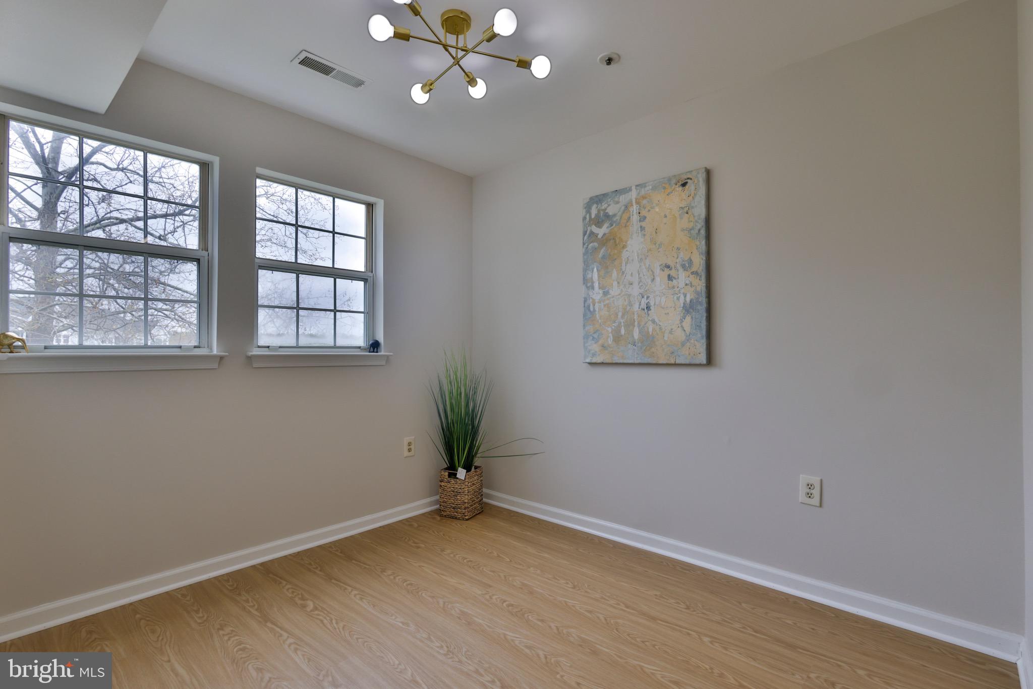 MONTGOMERY RUN - Residential