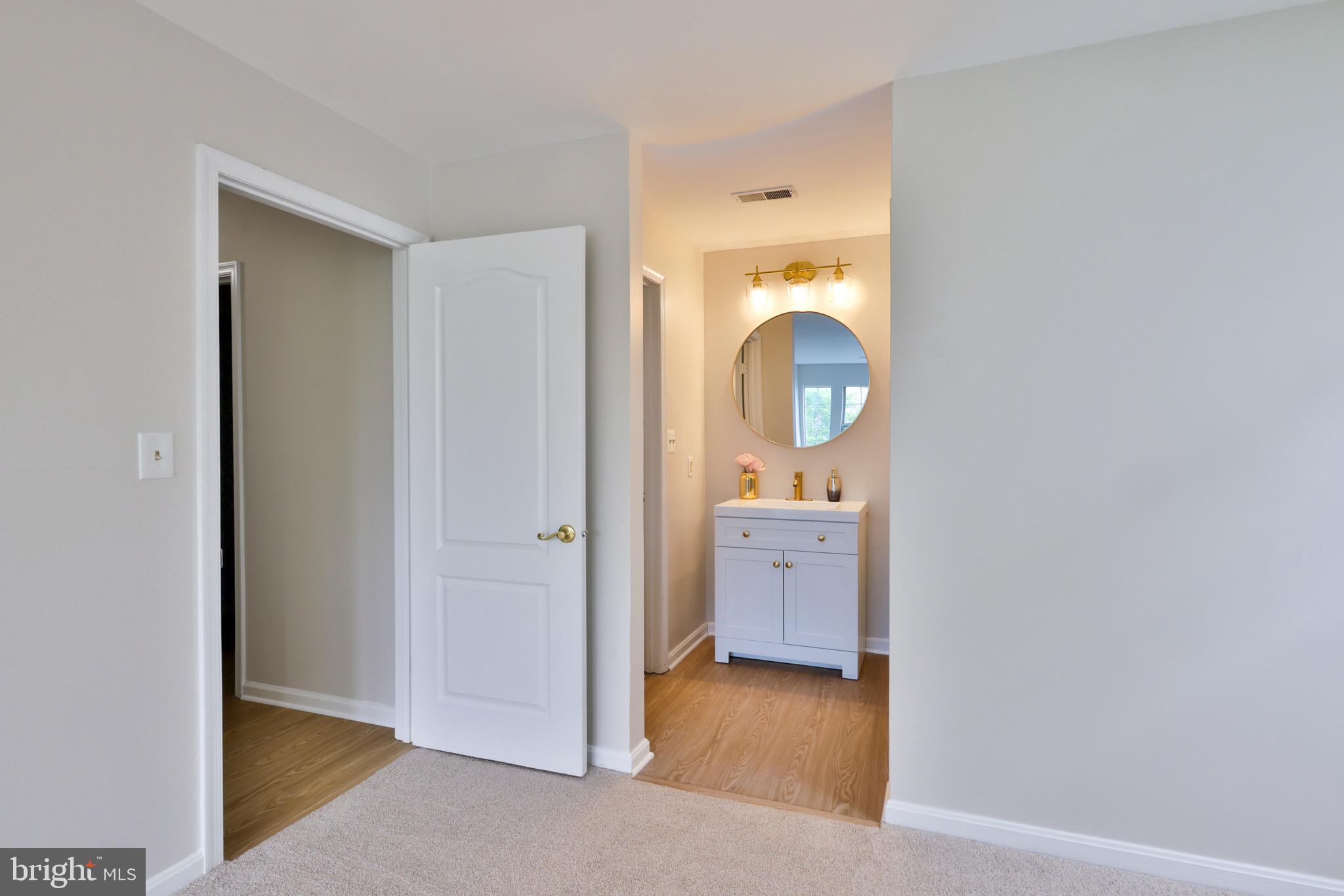 MONTGOMERY RUN - Residential