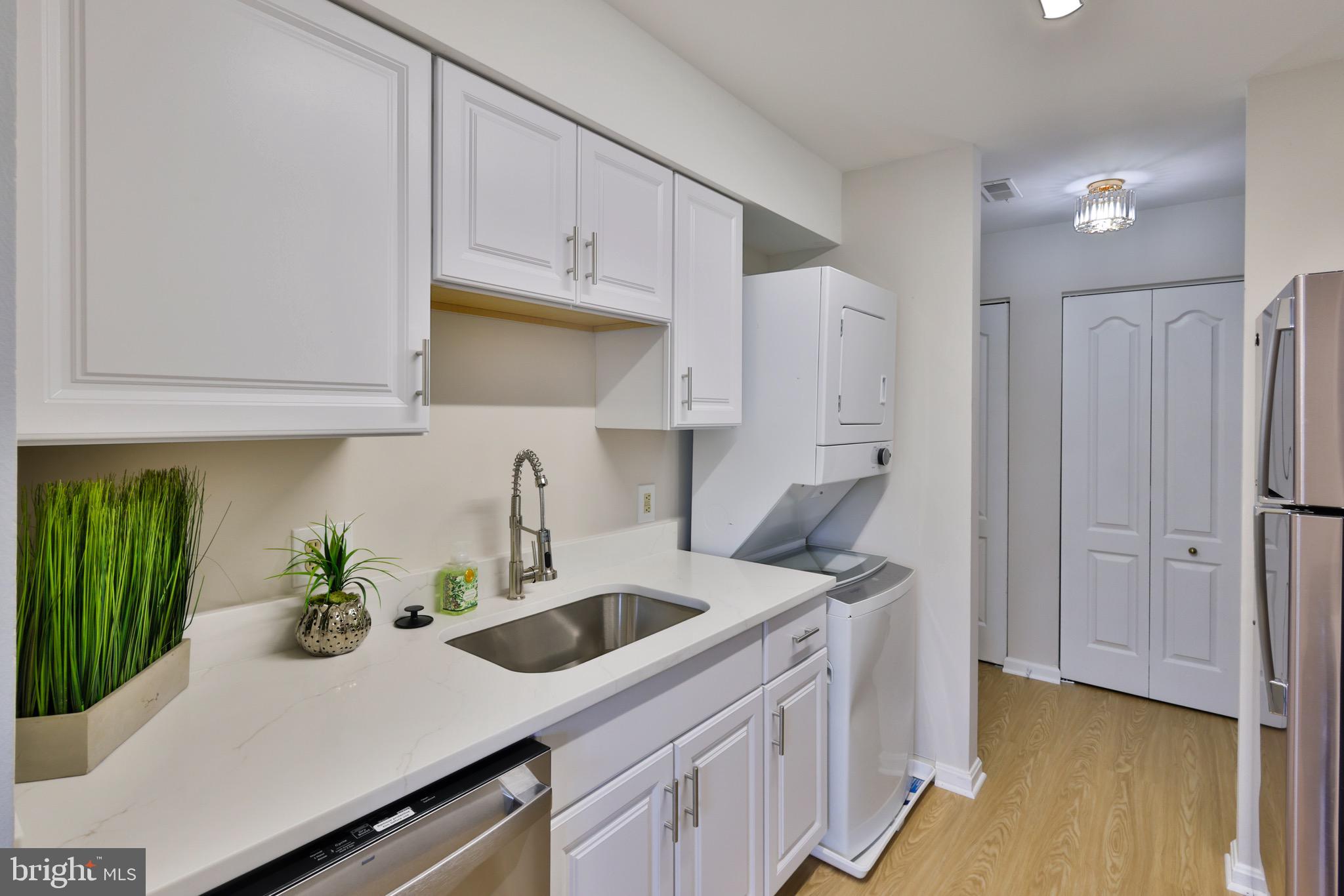 MONTGOMERY RUN - Residential