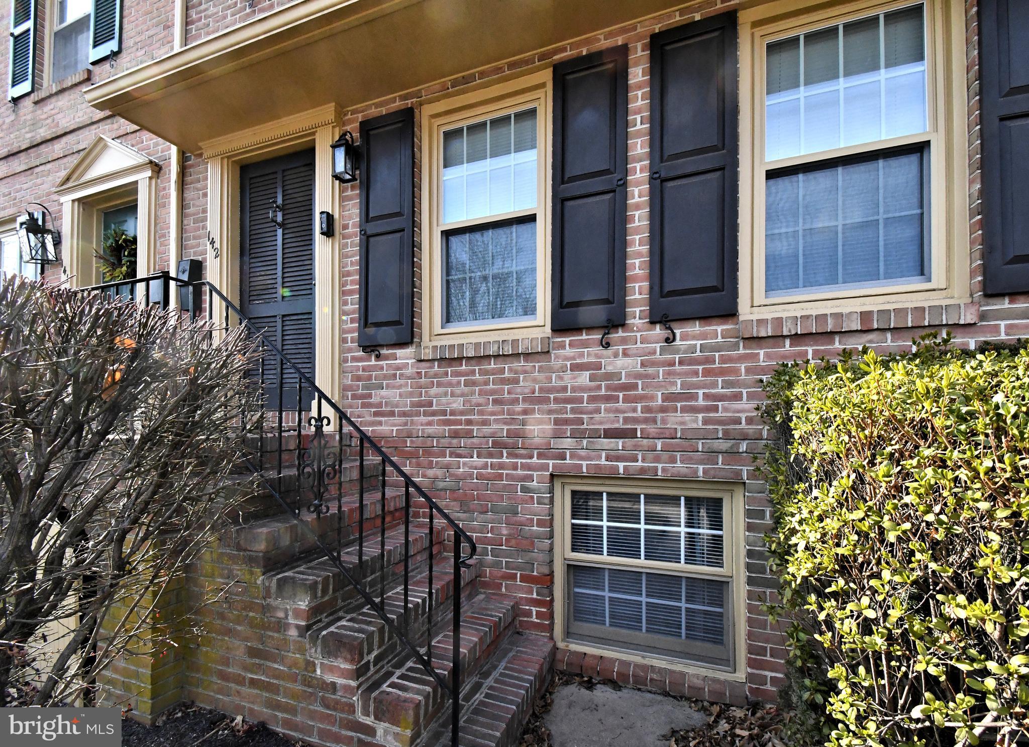 142 ROBODA BOULEVARD