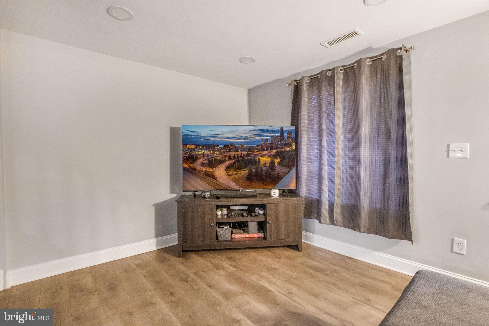 FOXCROFT - Residential