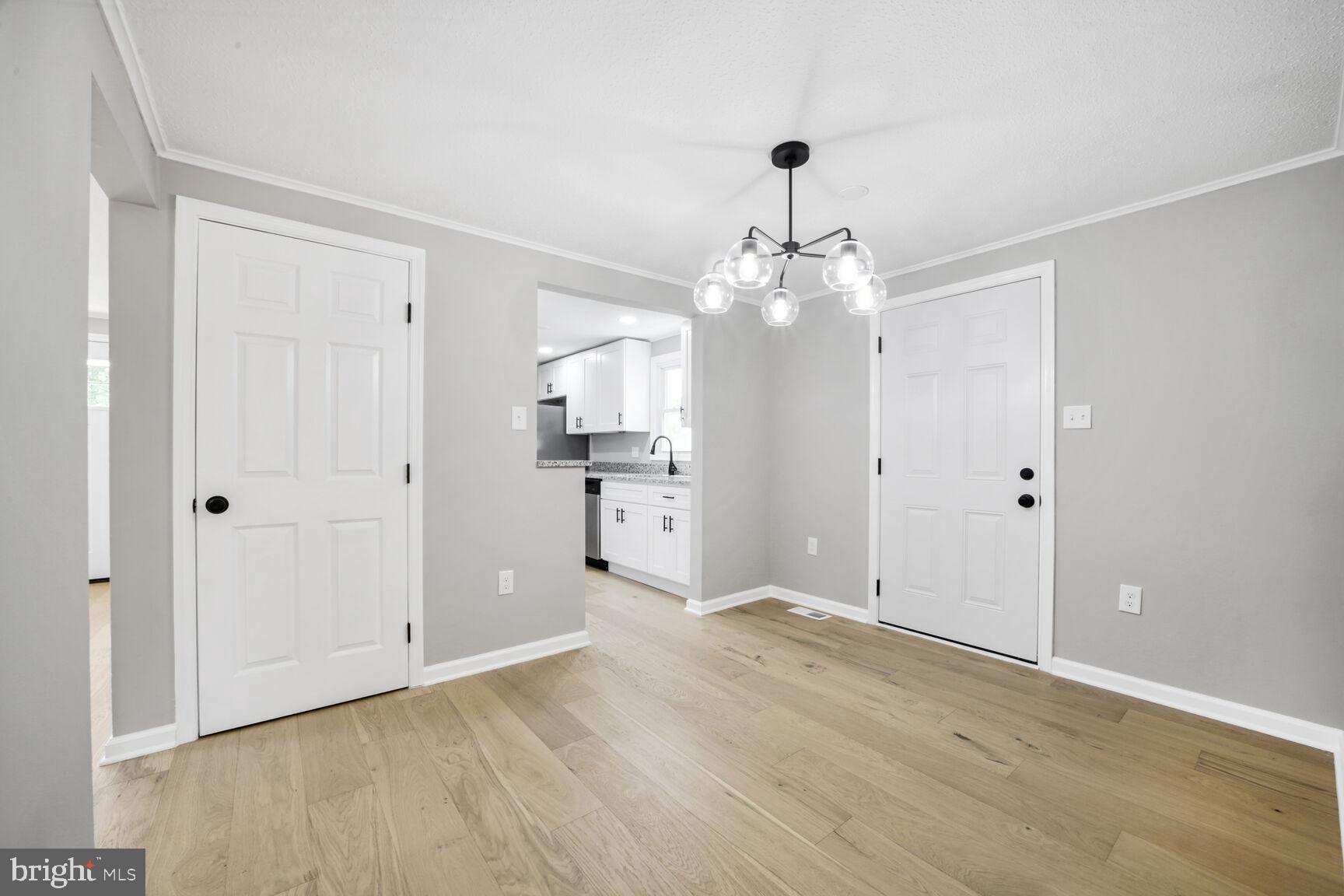 LANDOVER - Residential