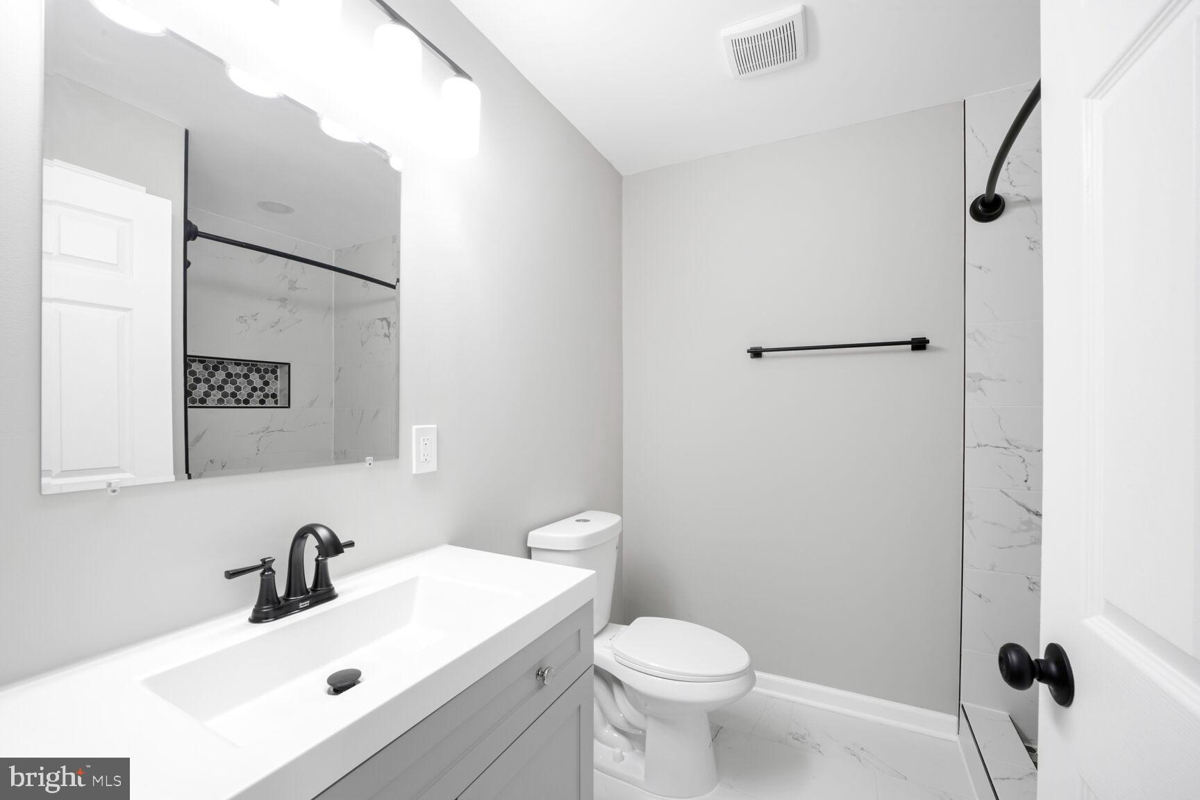 LANDOVER - Residential