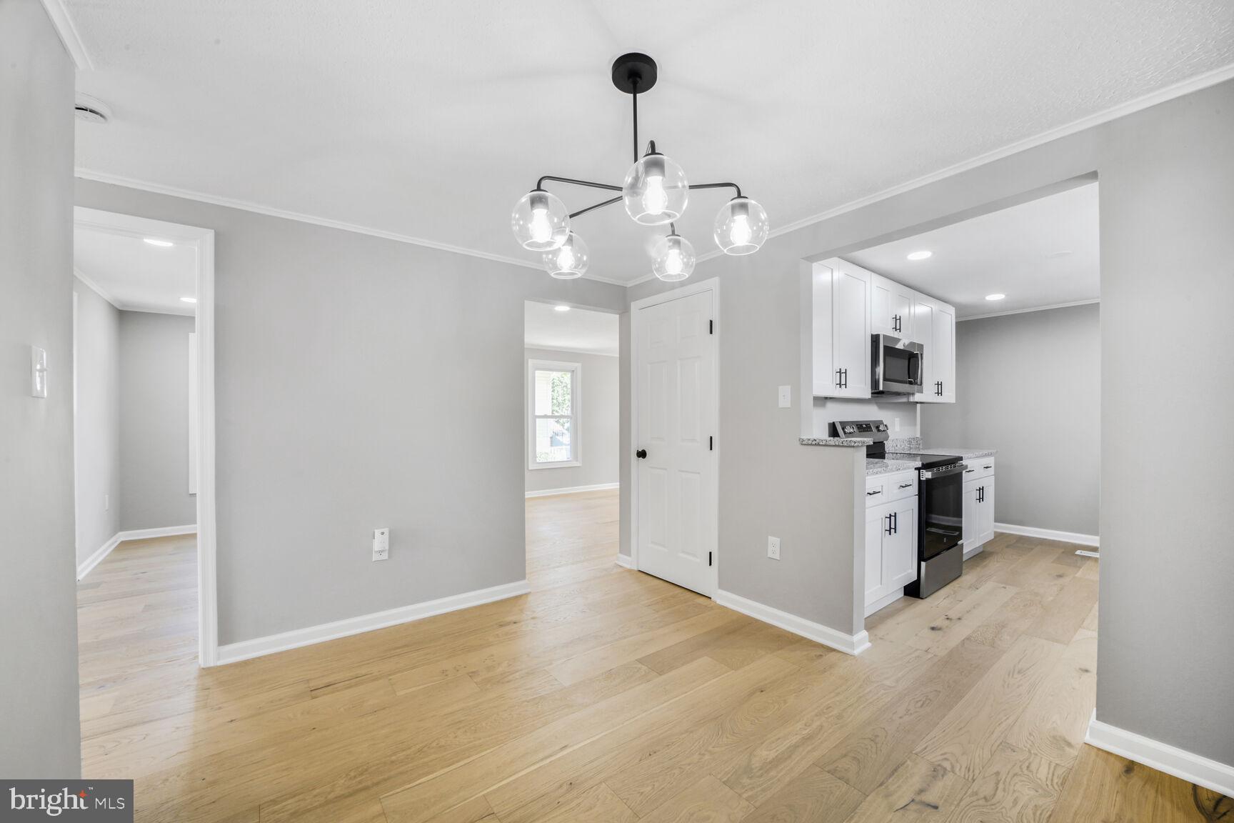 LANDOVER - Residential