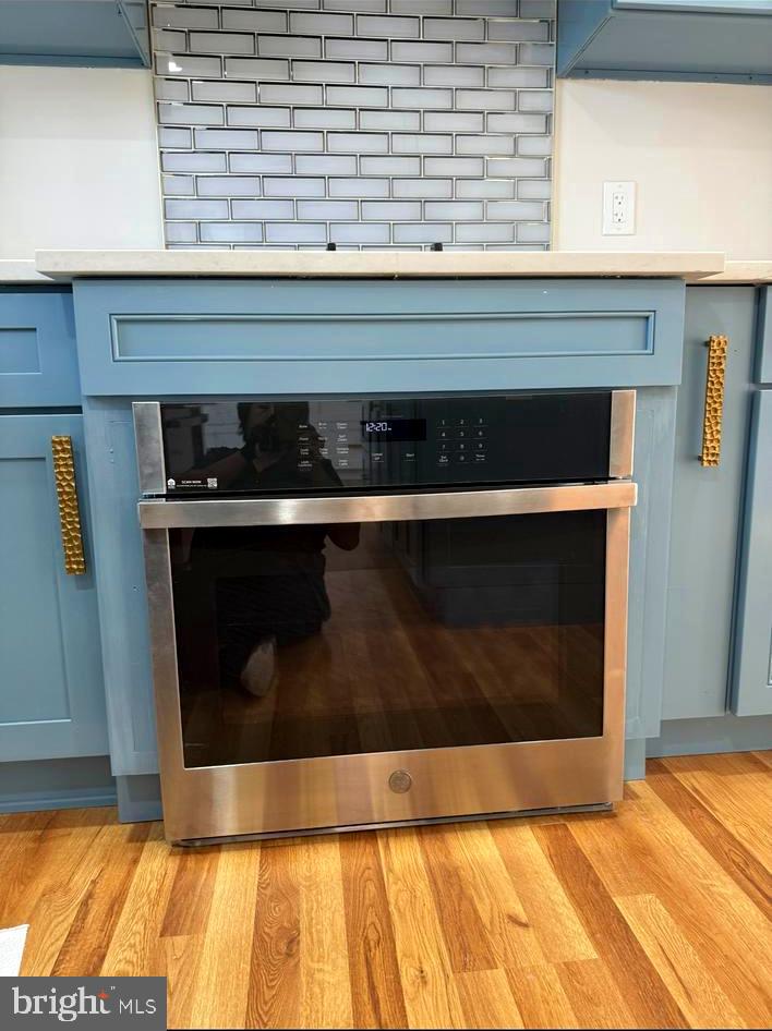 HOLMES RUN VILLAGE - Residential