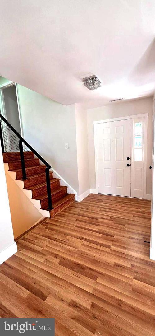 HOLMES RUN VILLAGE - Residential