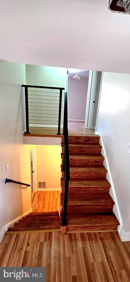 HOLMES RUN VILLAGE - Residential