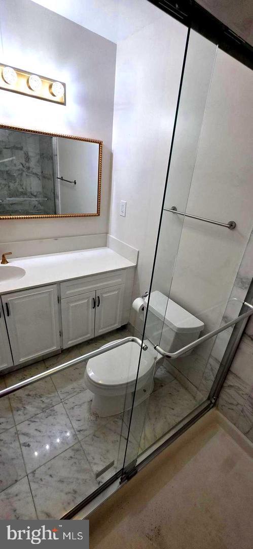 HOLMES RUN VILLAGE - Residential