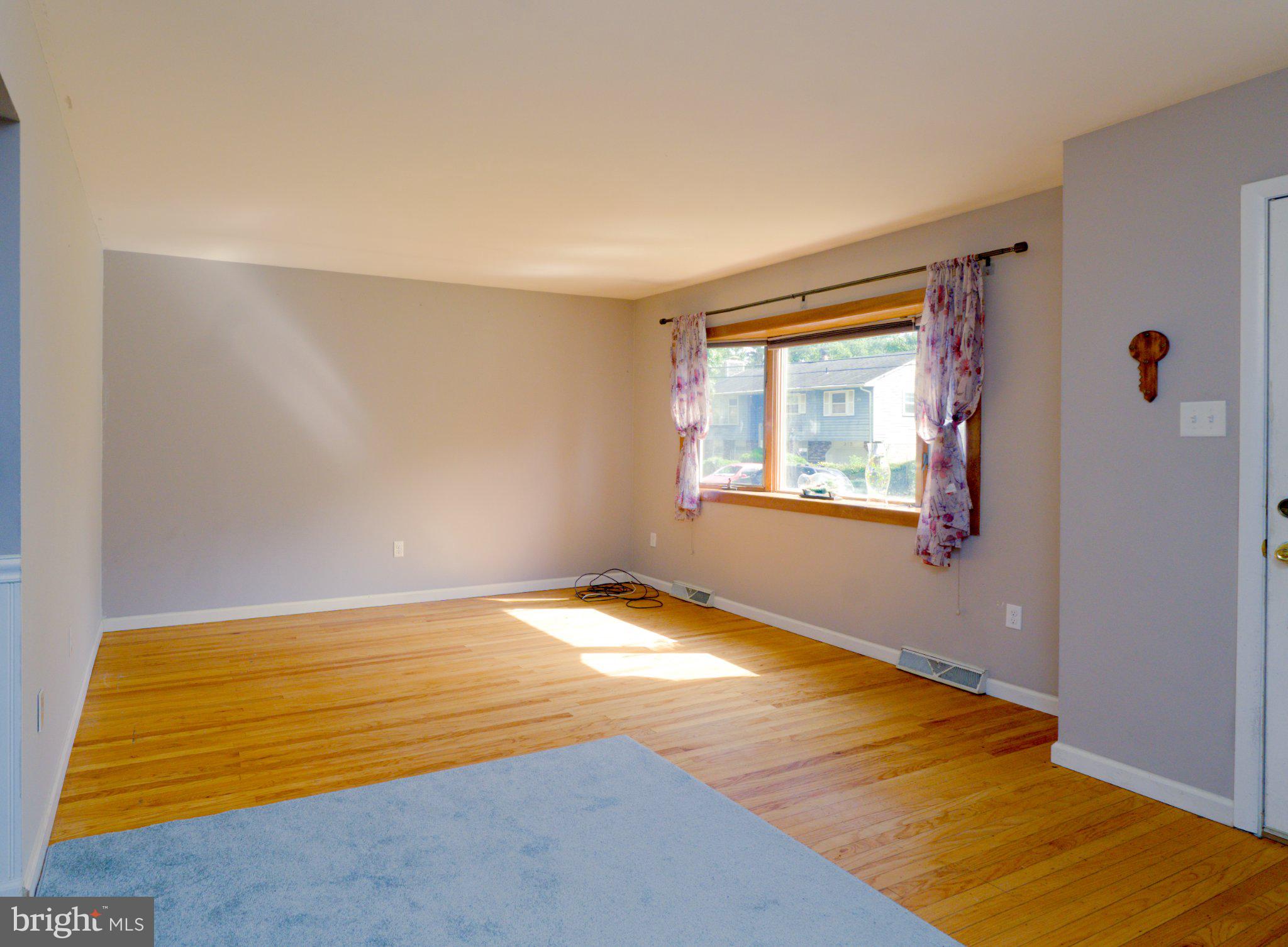 228 CURTIN AVENUE