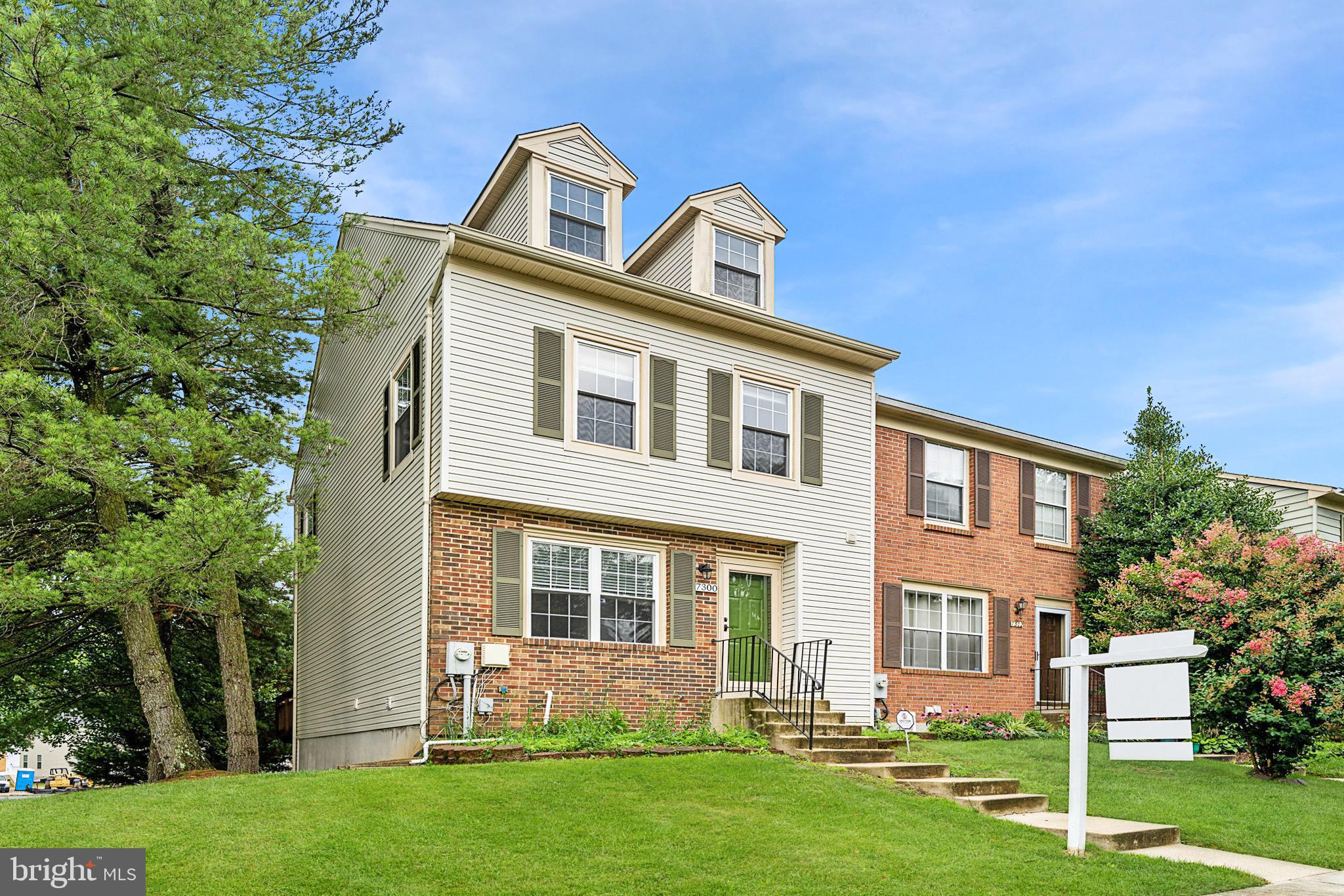 GREEN OAK TOWNES - Residential