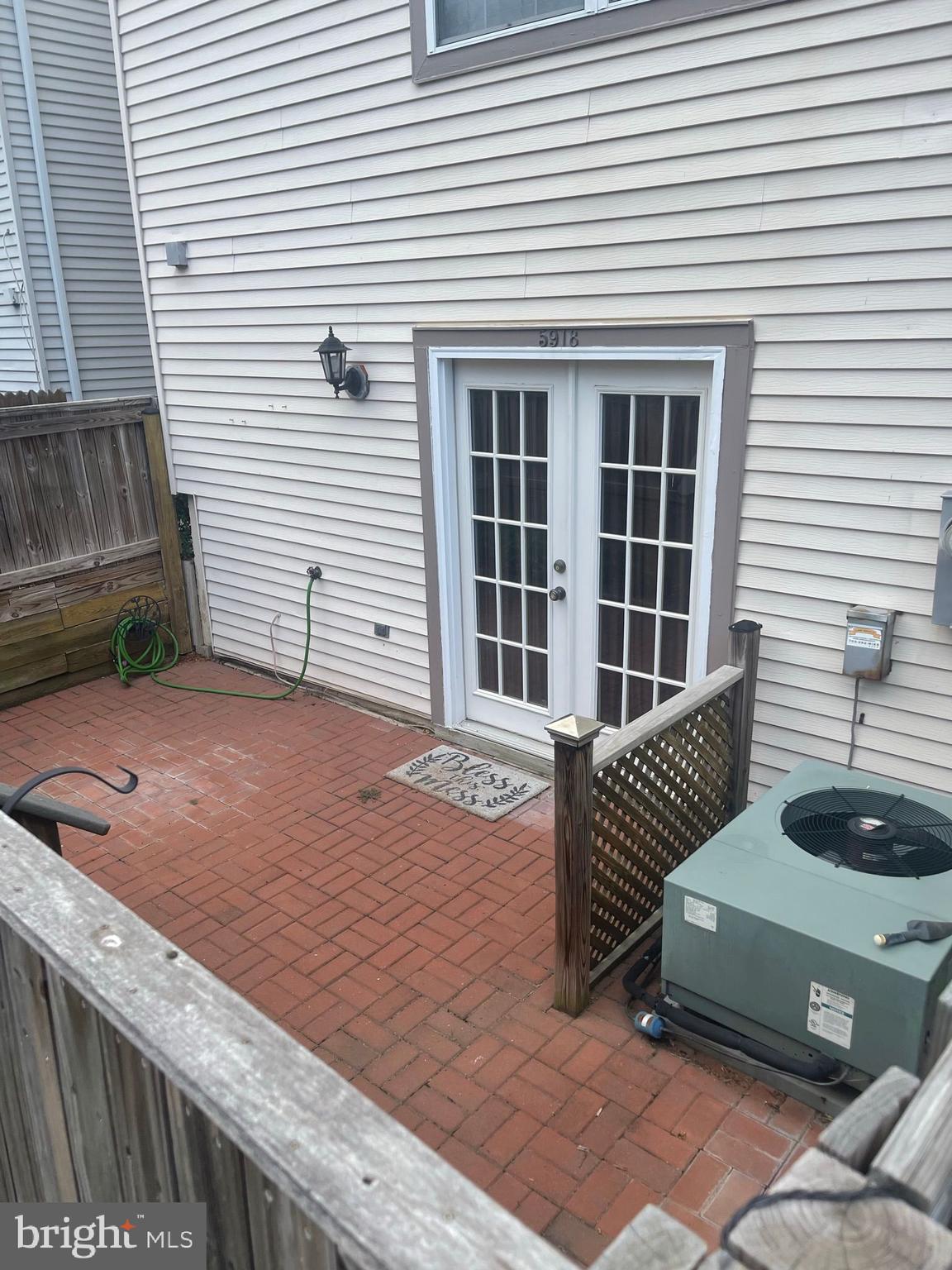 OAKWOOD COMMONS AT BURKE - Residential Lease