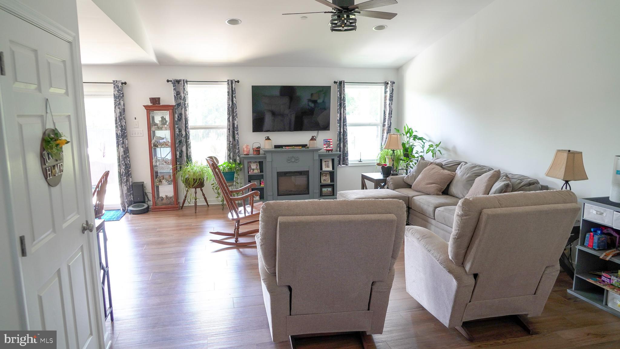 7613 SHENANDOAH COURT