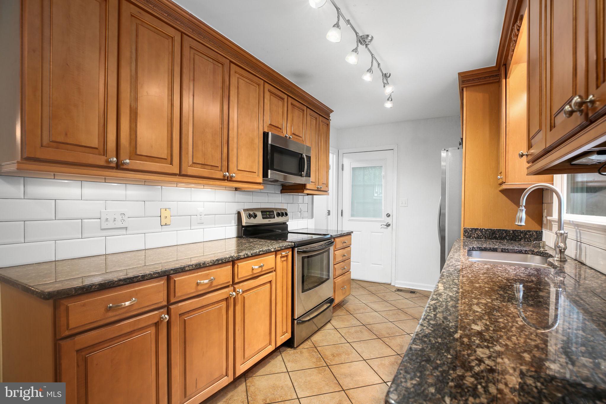 LAKE WILDERNESS - Residential