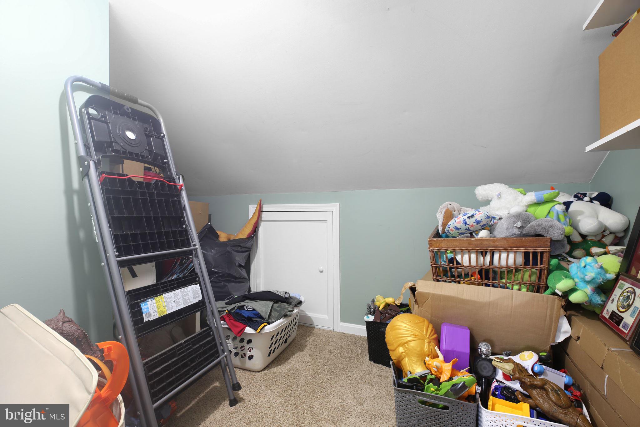 LAKE WILDERNESS - Residential