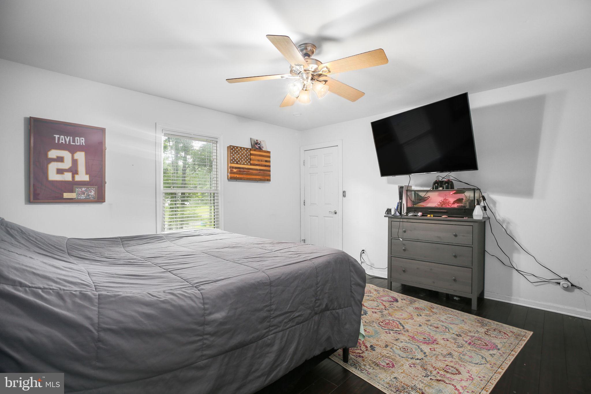 LAKE WILDERNESS - Residential