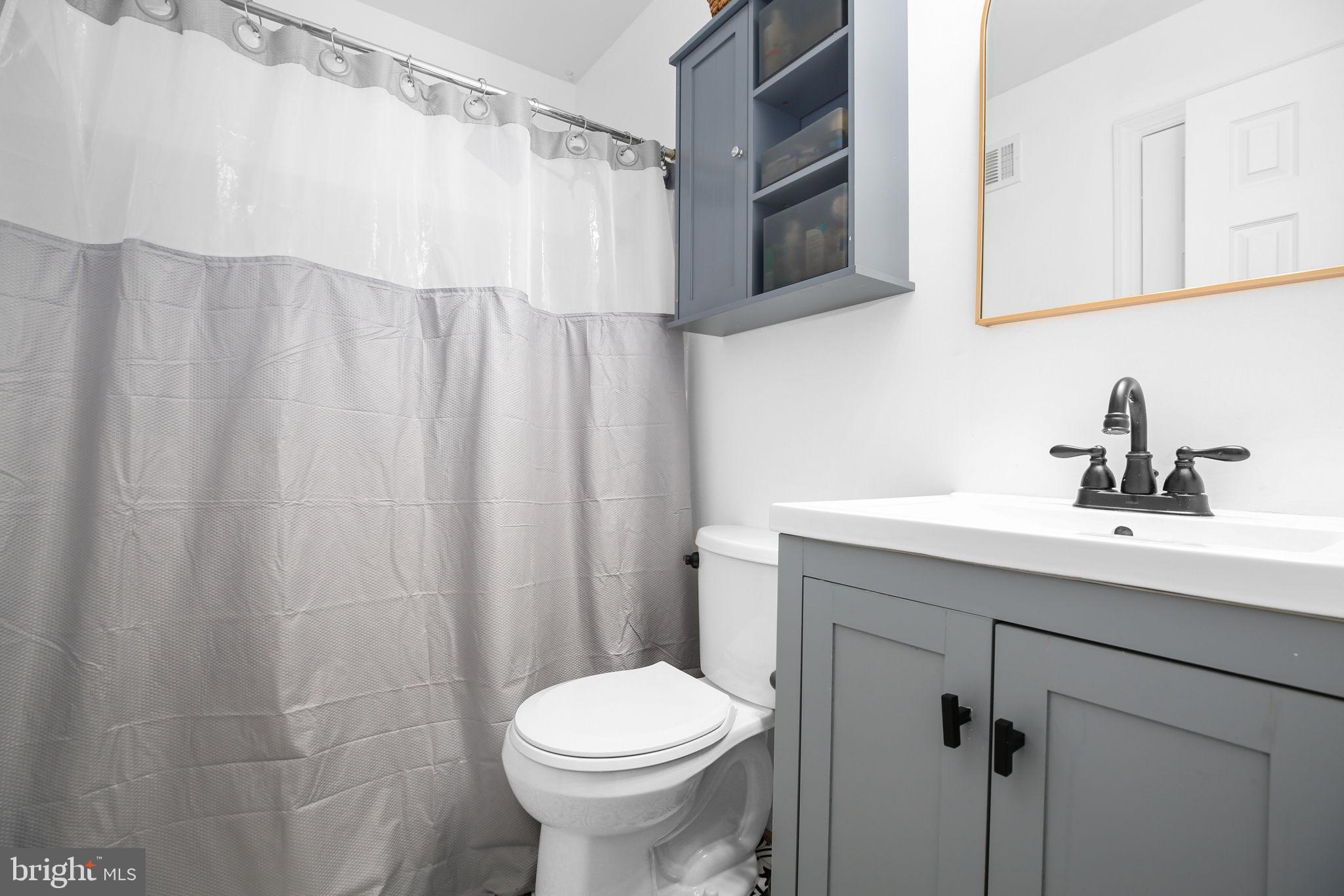 LAKE WILDERNESS - Residential