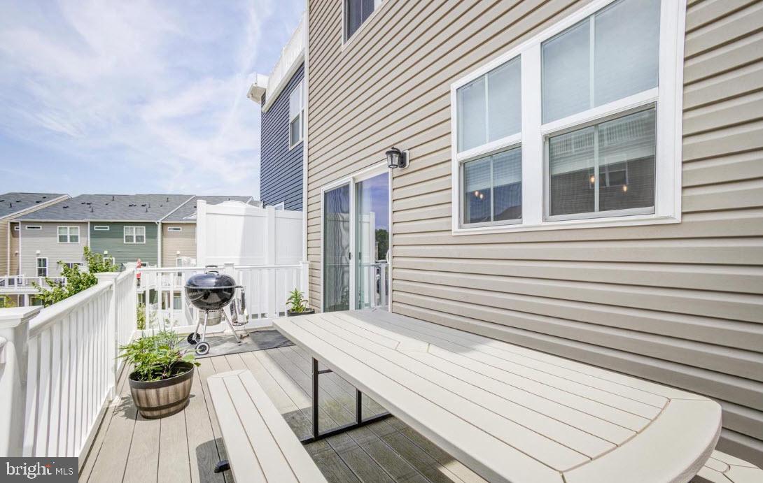 THE RIDGES - Residential Lease