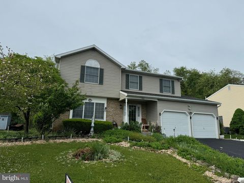 4522 MANCE DRIVE HARRISBURG PA 17112