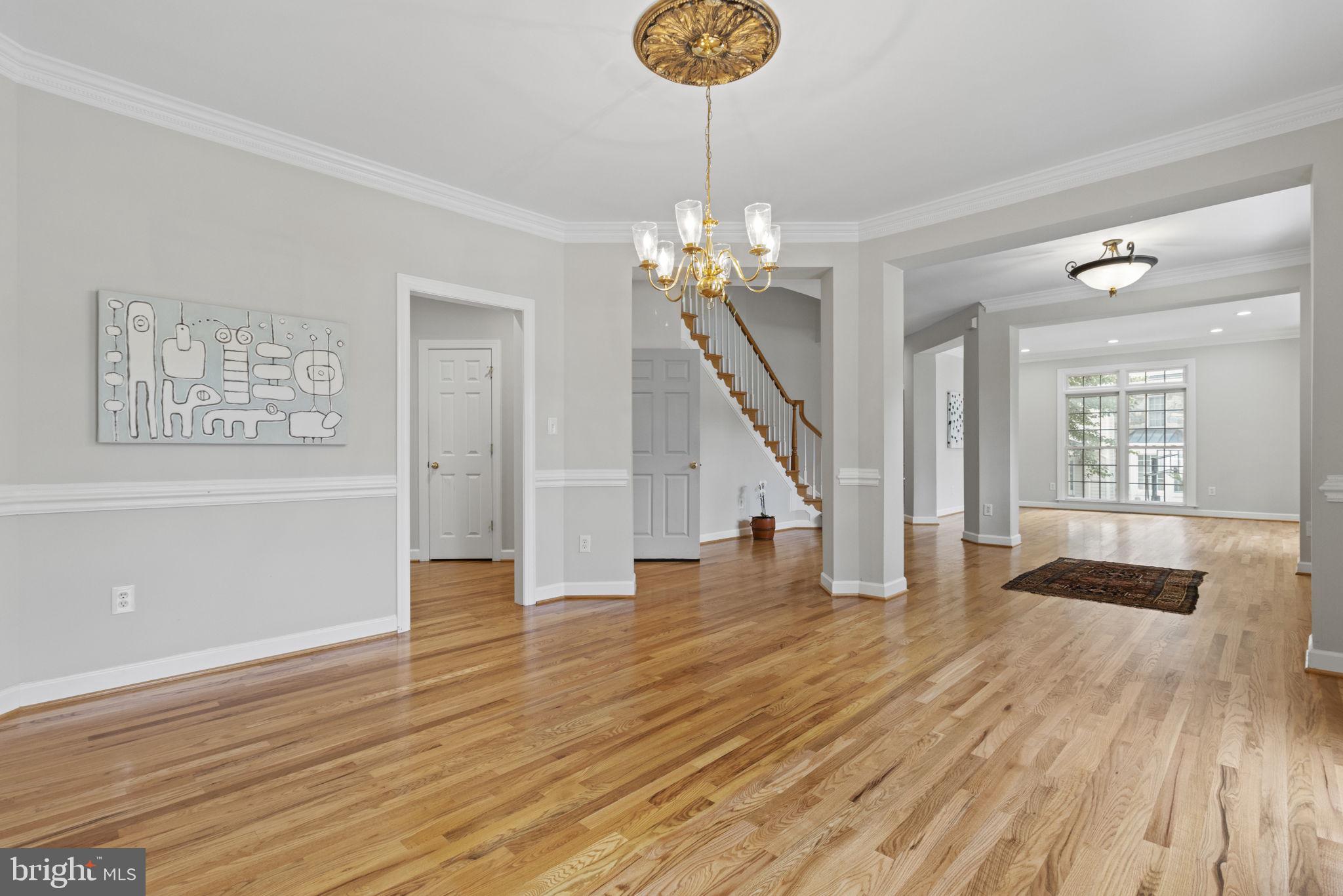 POTOMAC OUTSIDE - Residential